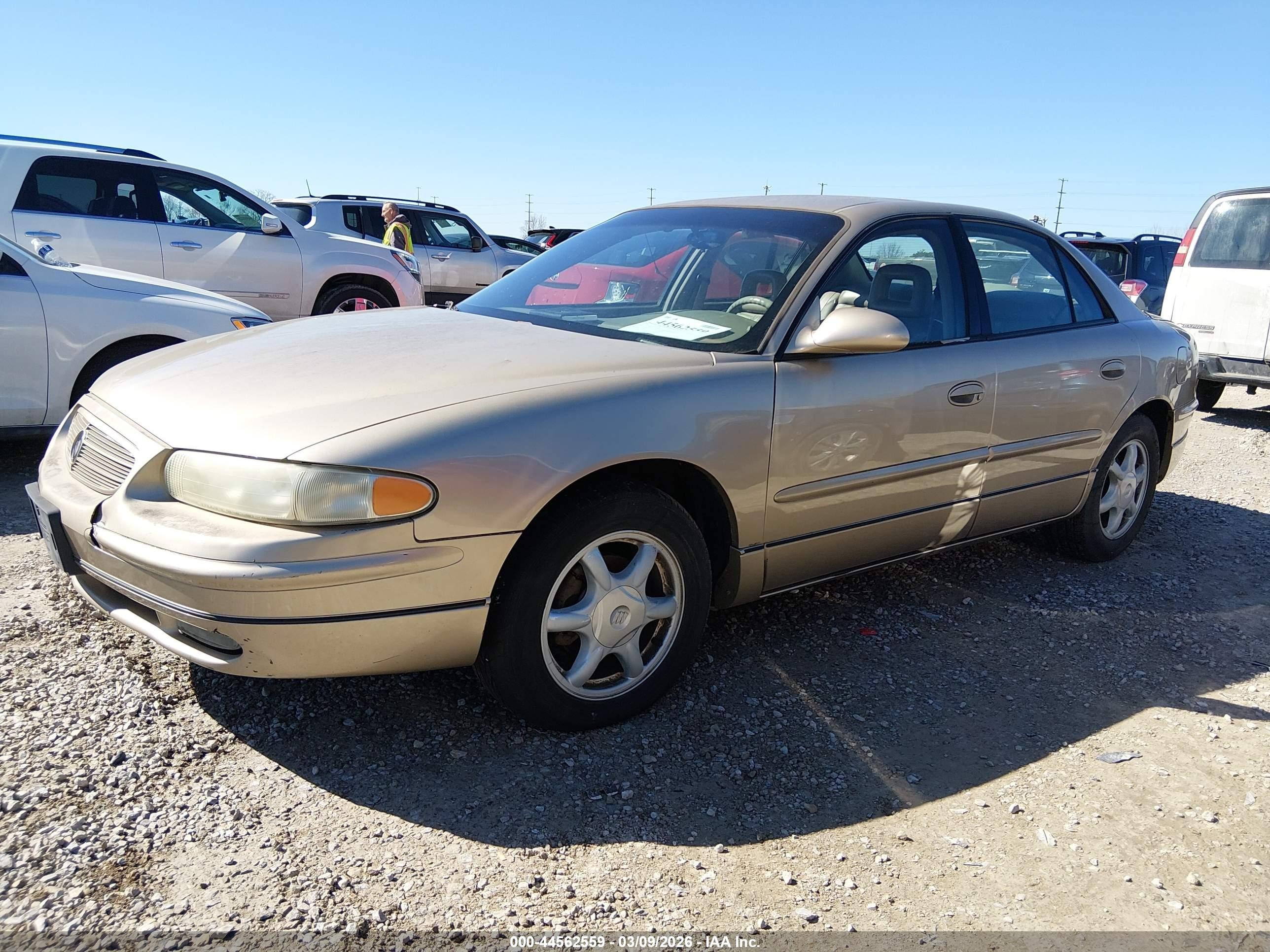 2004 Buick Regal Ls Бежевый vin: 2G4WB52K841341930
