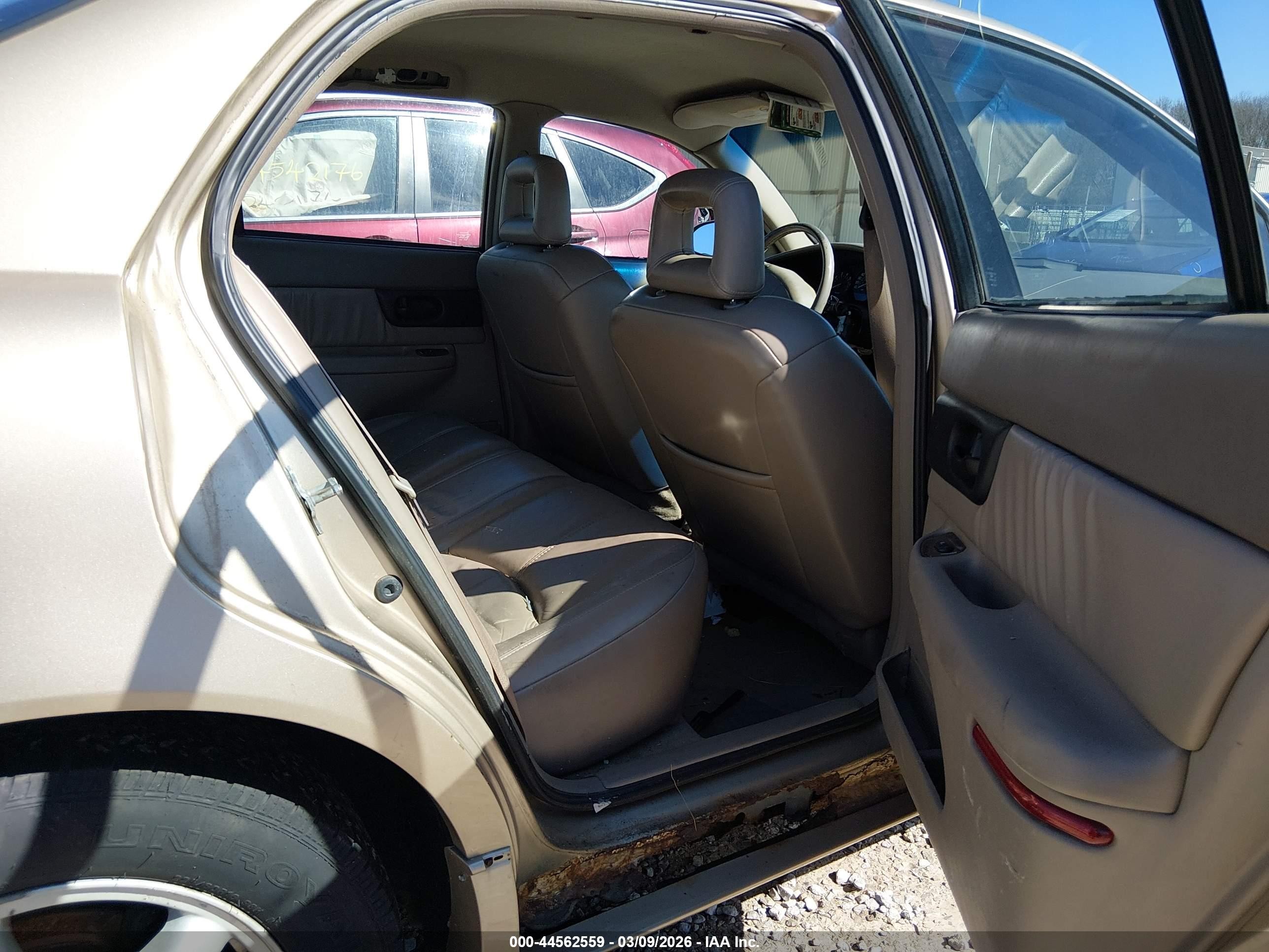 2004 Buick Regal Ls Бежевый vin: 2G4WB52K841341930