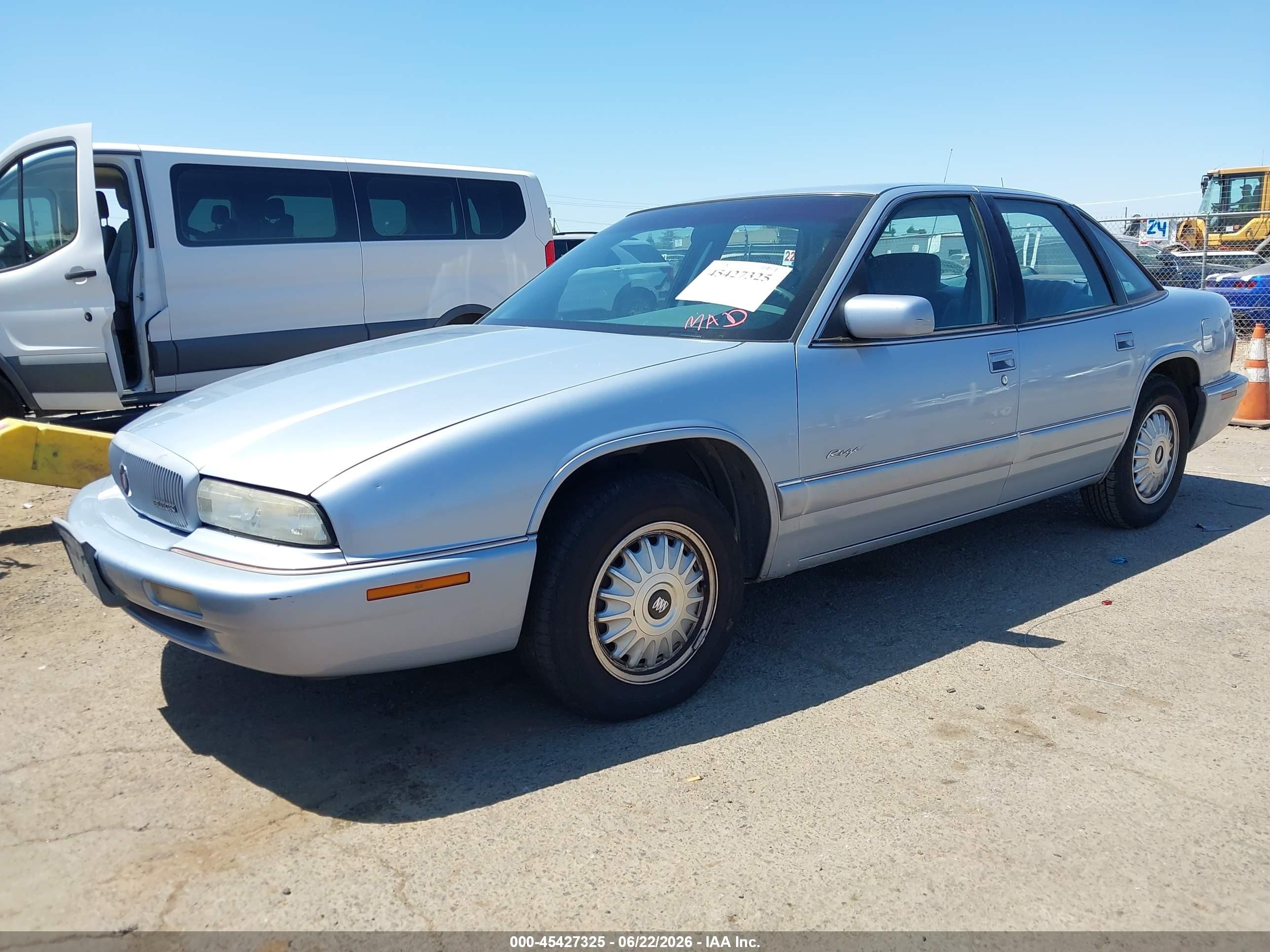 1996 Buick Regal Custom Light Blue vin: 2G4WB52K8T1441332