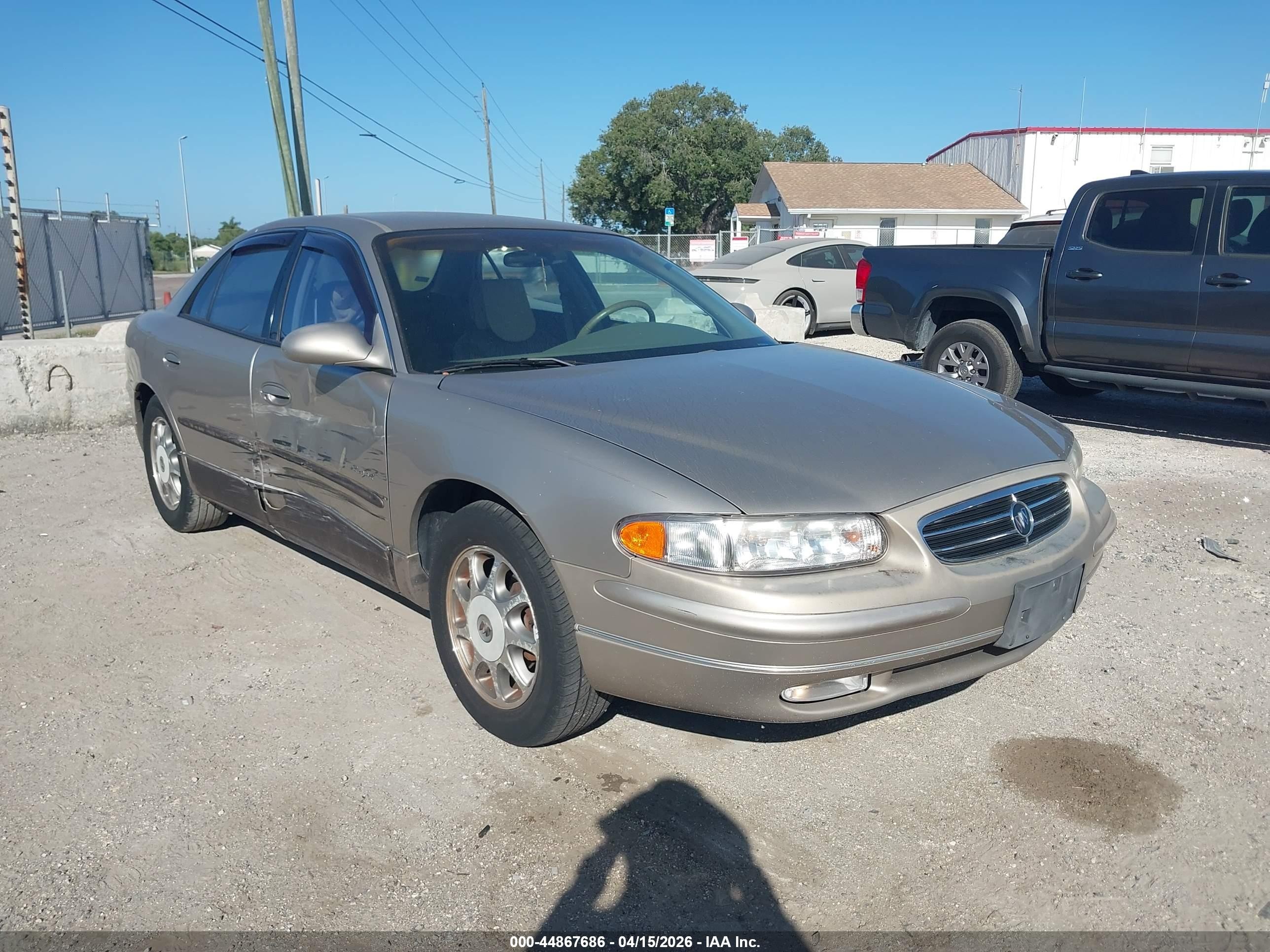 2G4WB52K8X1436752