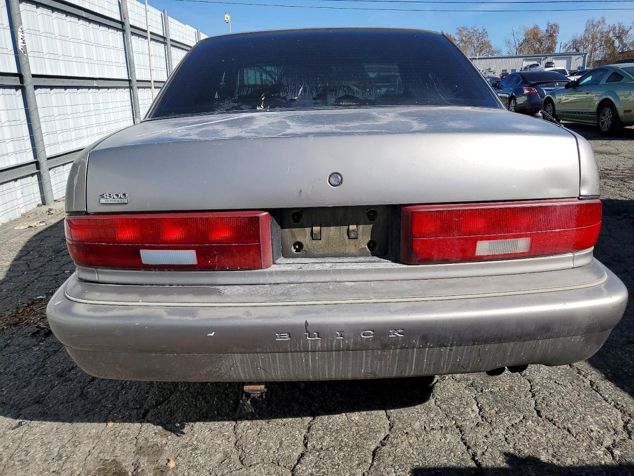 1996 Buick Regal Custom Silver vin: 2G4WB52K9T1460777