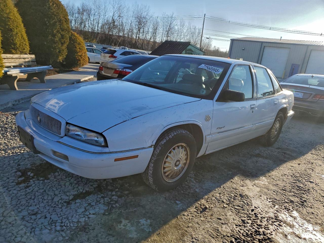 2G4WB52K9T1479877