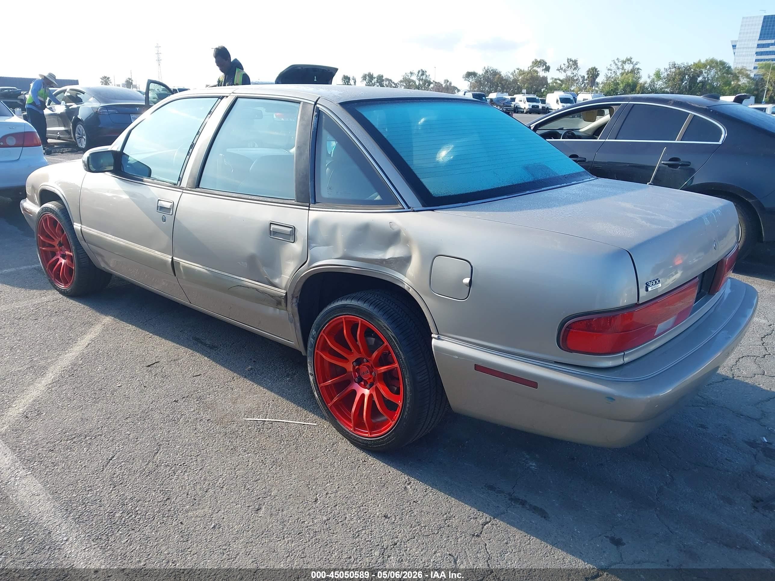 1996 Buick Regal Custom Champagne vin: 2G4WB52K9T1495352
