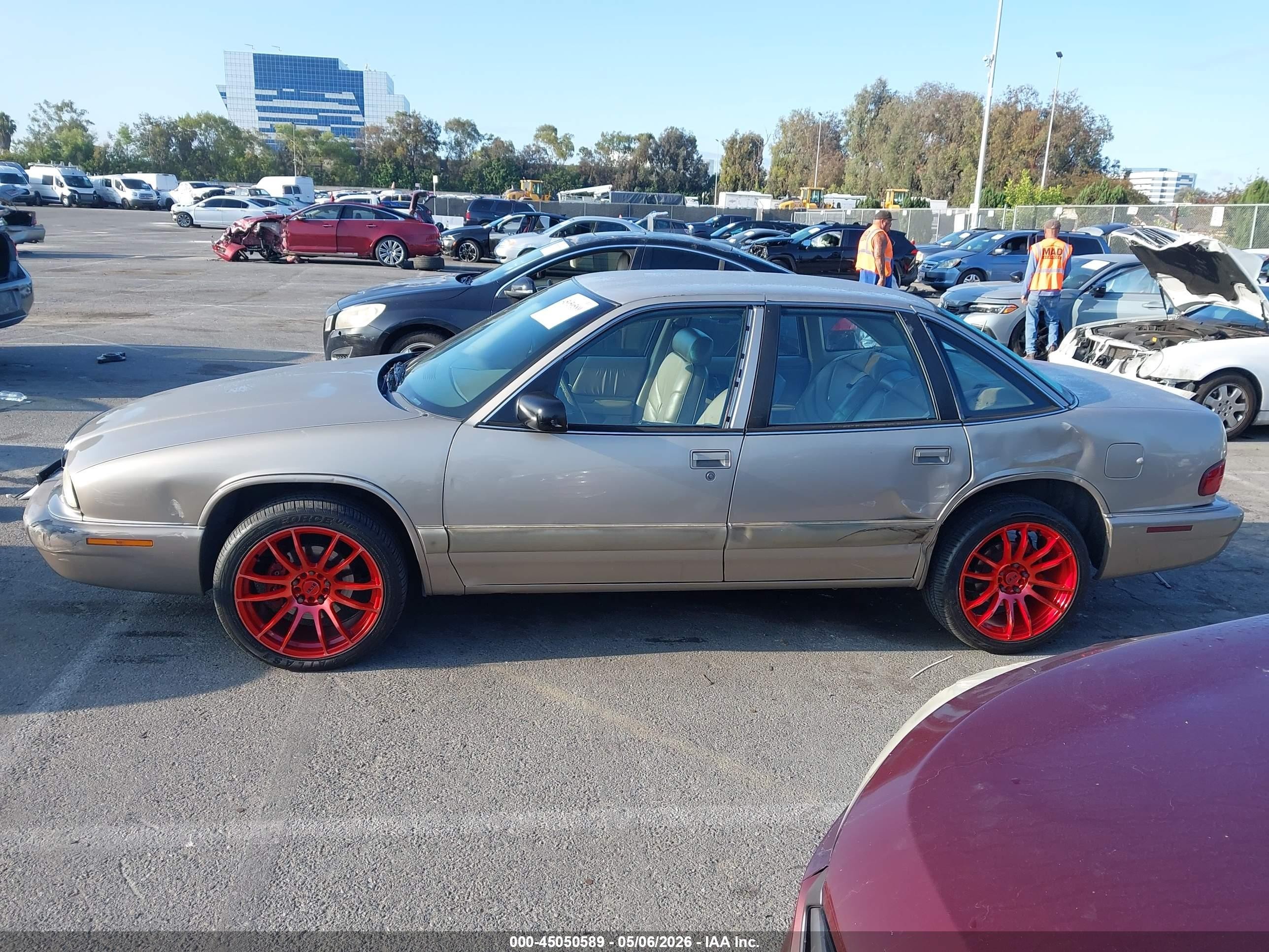 1996 Buick Regal Custom Champagne vin: 2G4WB52K9T1495352