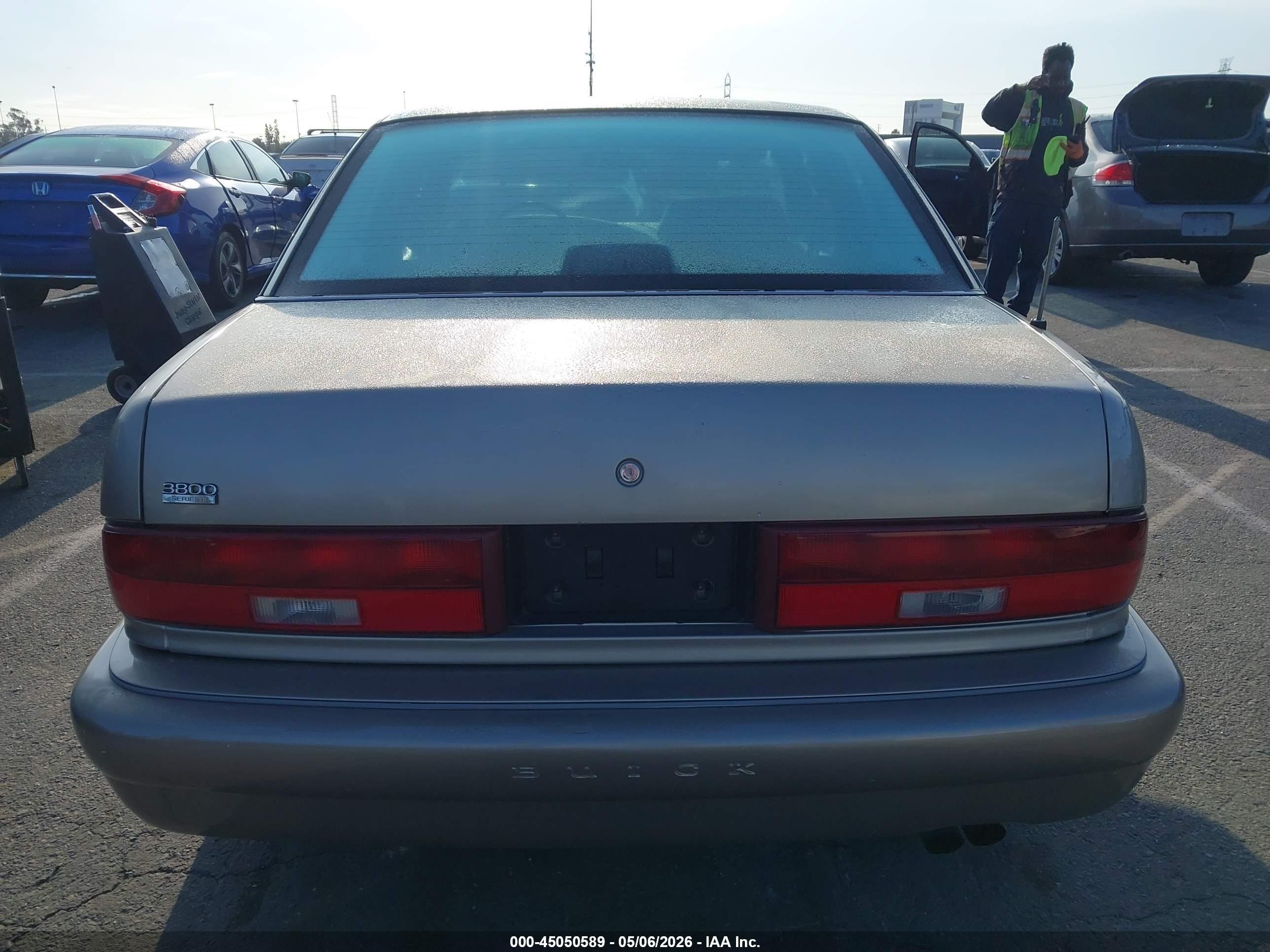 1996 Buick Regal Custom Champagne vin: 2G4WB52K9T1495352