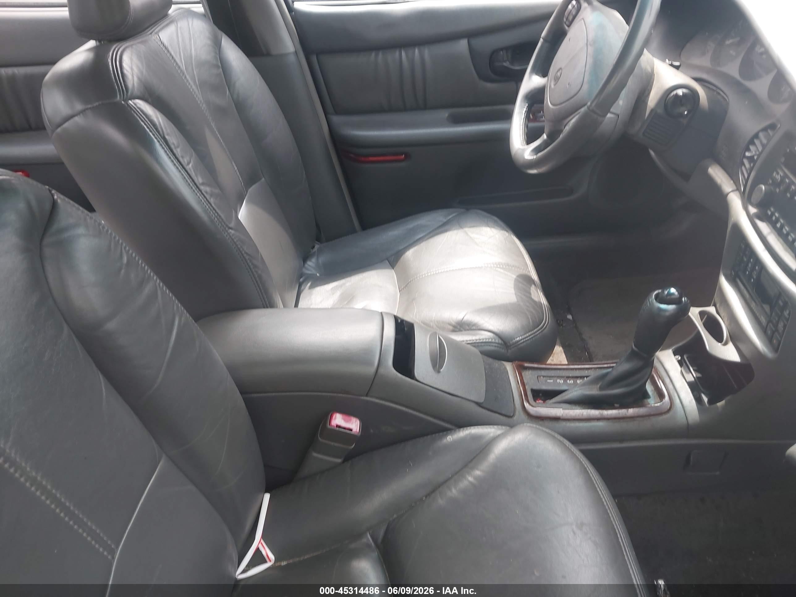 2004 Buick Regal Ls Серебряный vin: 2G4WB52KX41335210