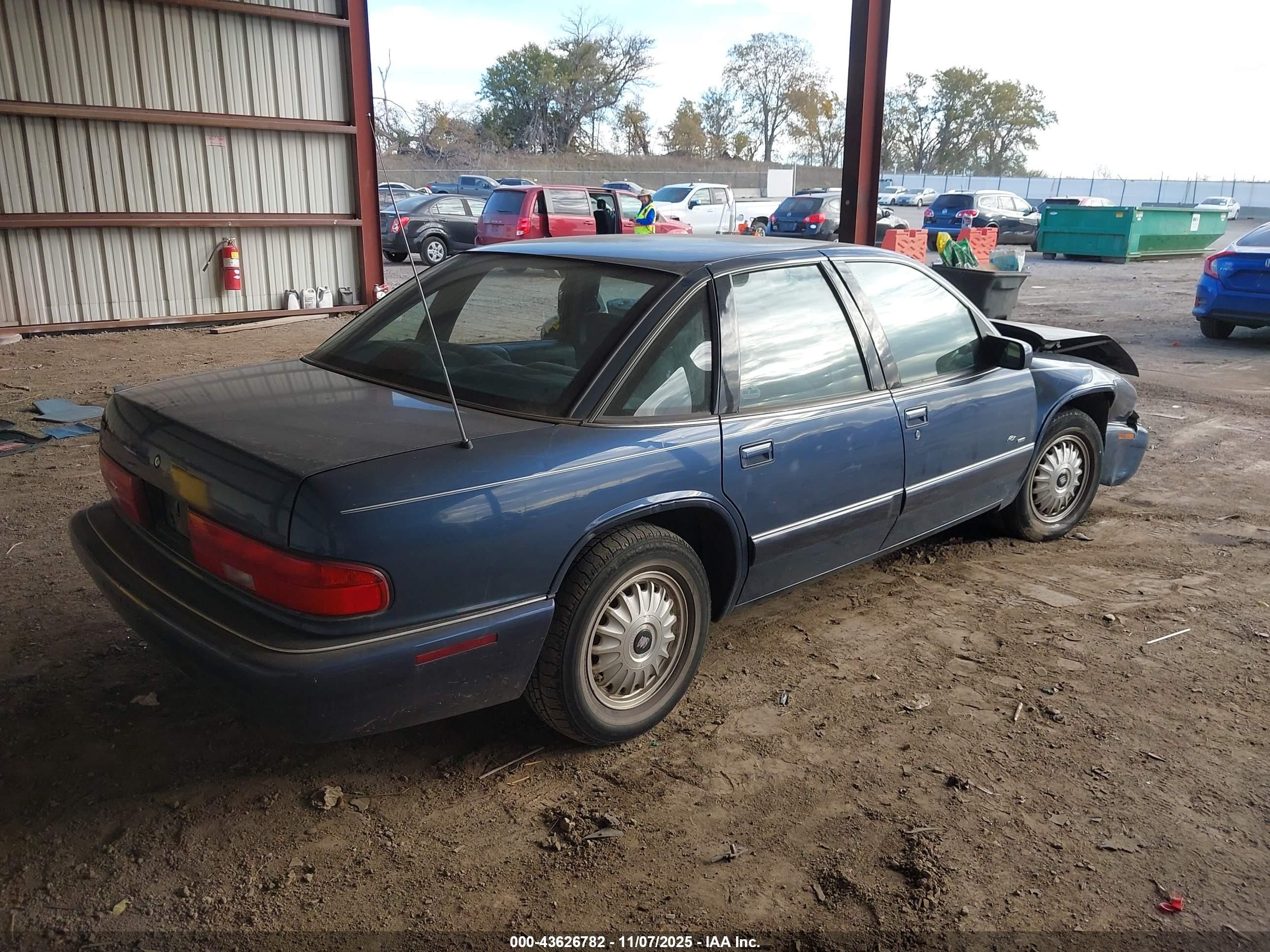 1995 Buick Regal Custom Blue vin: 2G4WB52L2S1467027