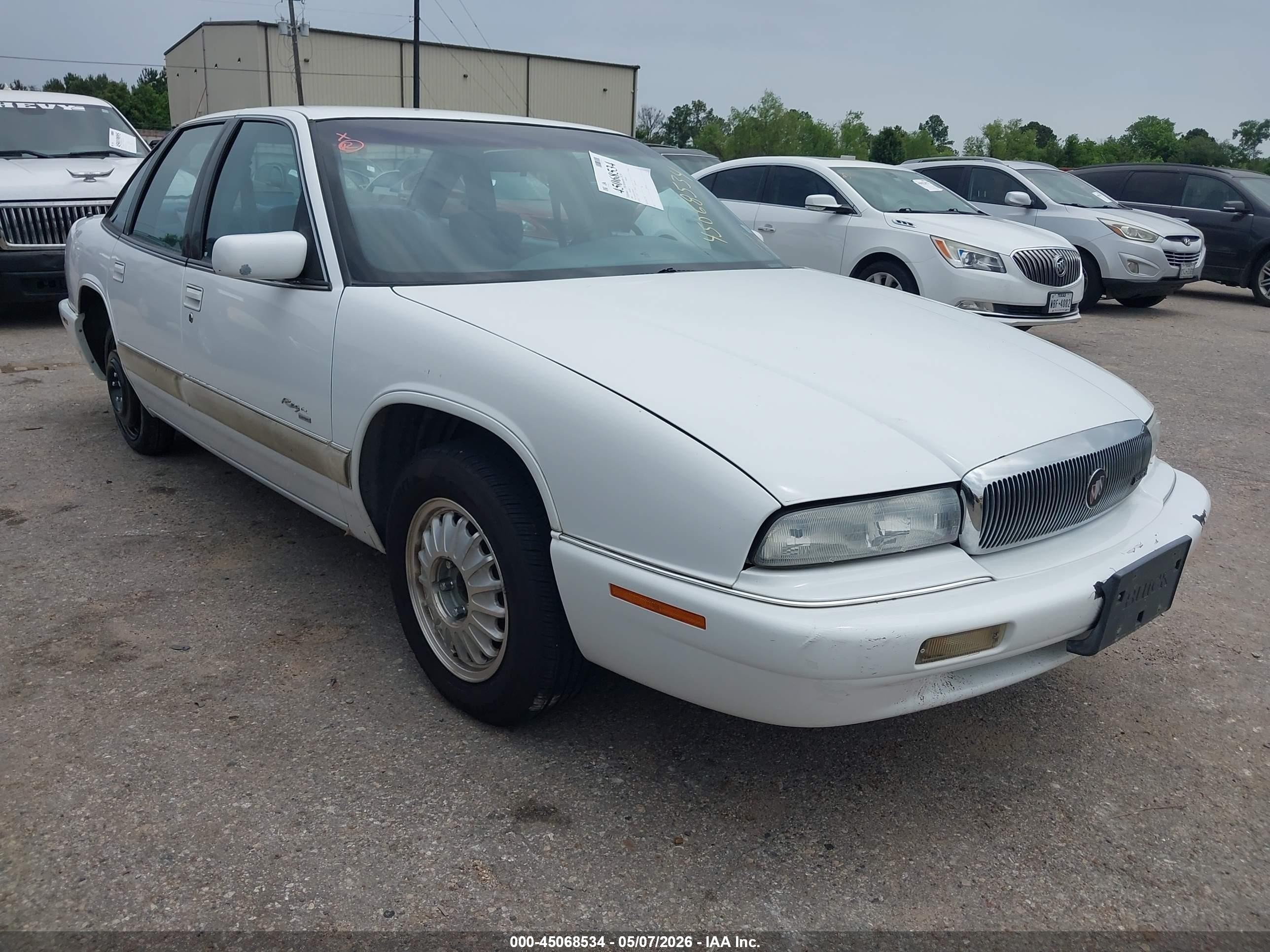 1995 Buick Regal Custom White vin: 2G4WB52L3S1406690