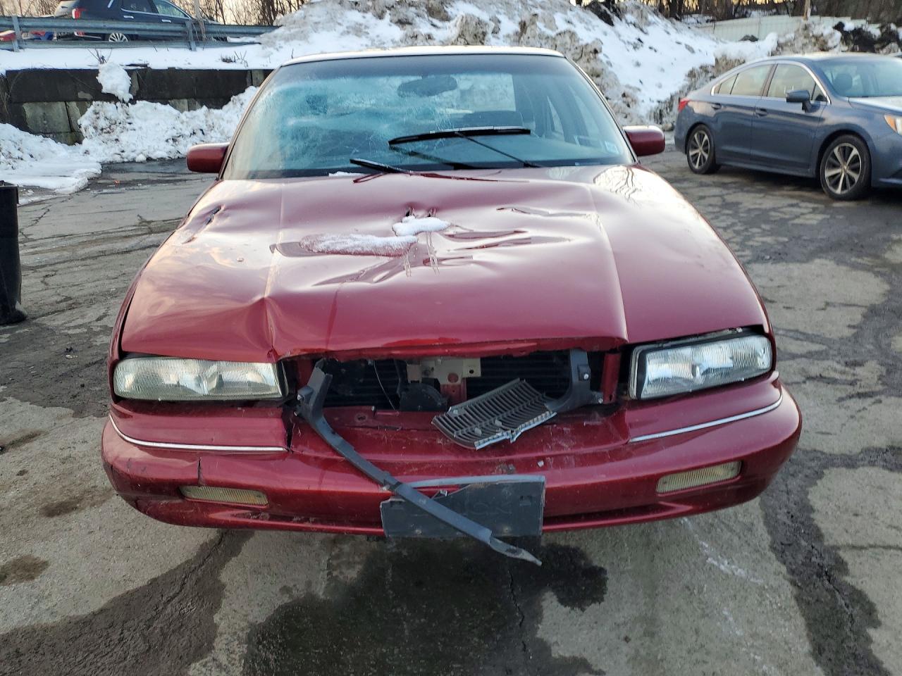 1995 Buick Regal Custom Red vin: 2G4WB52L6S1431406