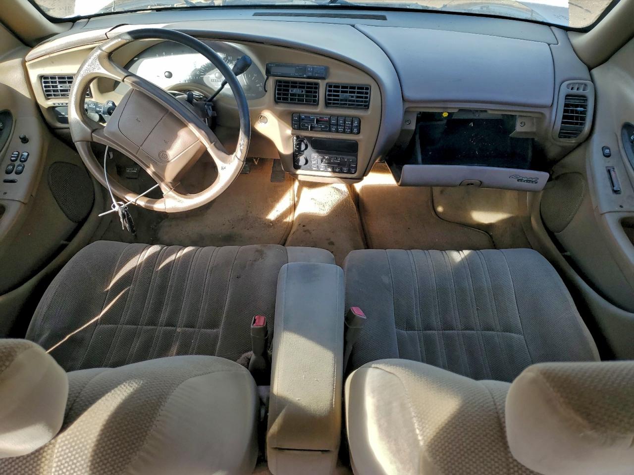 1995 Buick Regal Custom White vin: 2G4WB52L6S1458265
