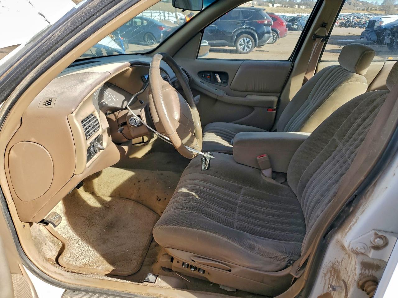 1995 Buick Regal Custom White vin: 2G4WB52L6S1458265