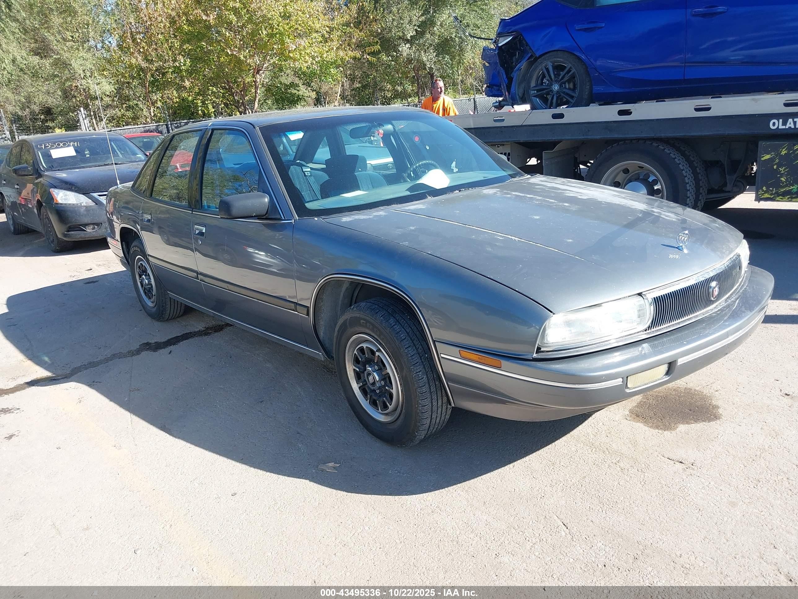 1992 Buick Regal Custom Gray vin: 2G4WB54T5N1472417