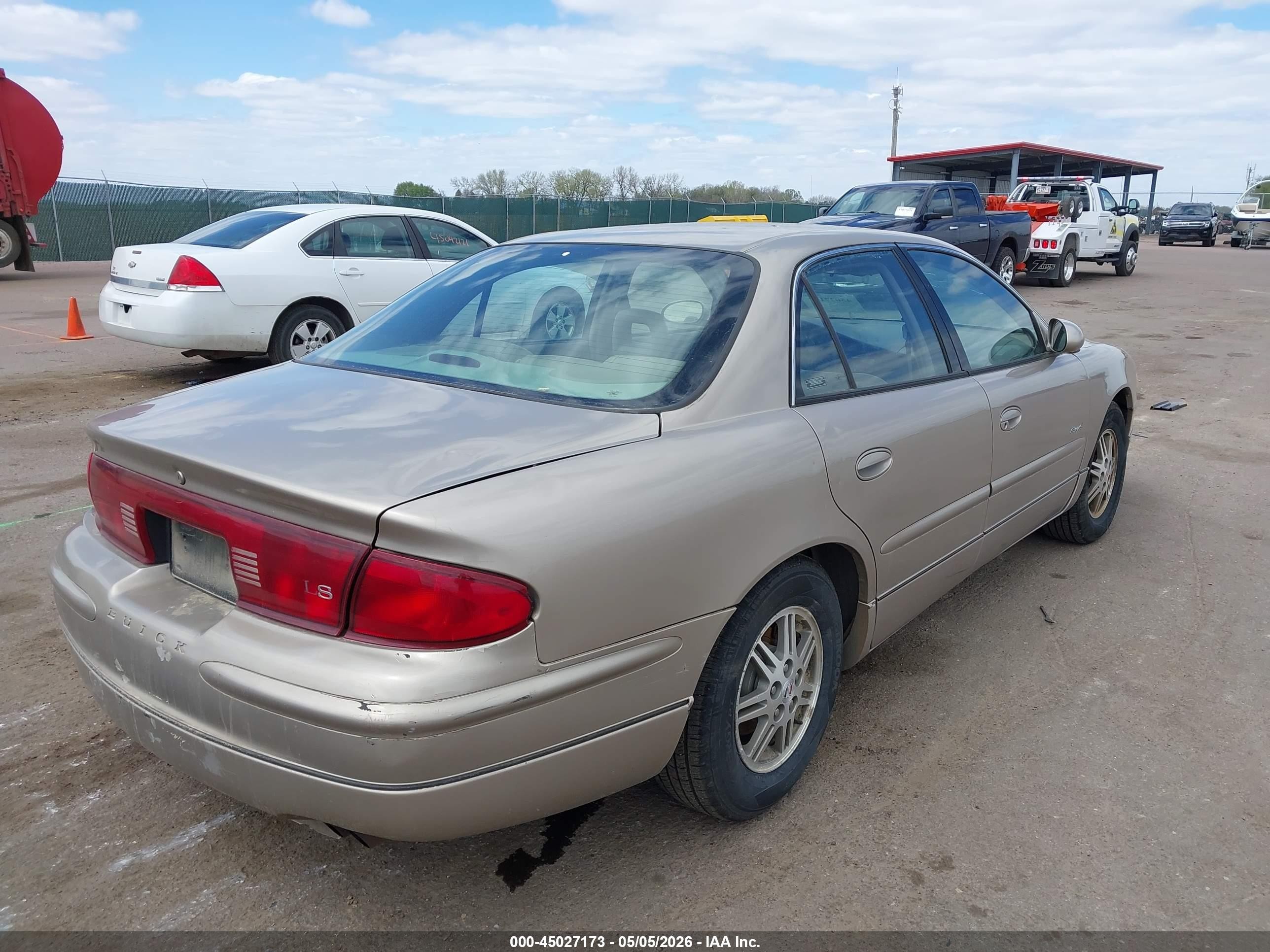 2001 Buick Regal Ls Tan vin: 2G4WB55K111106633