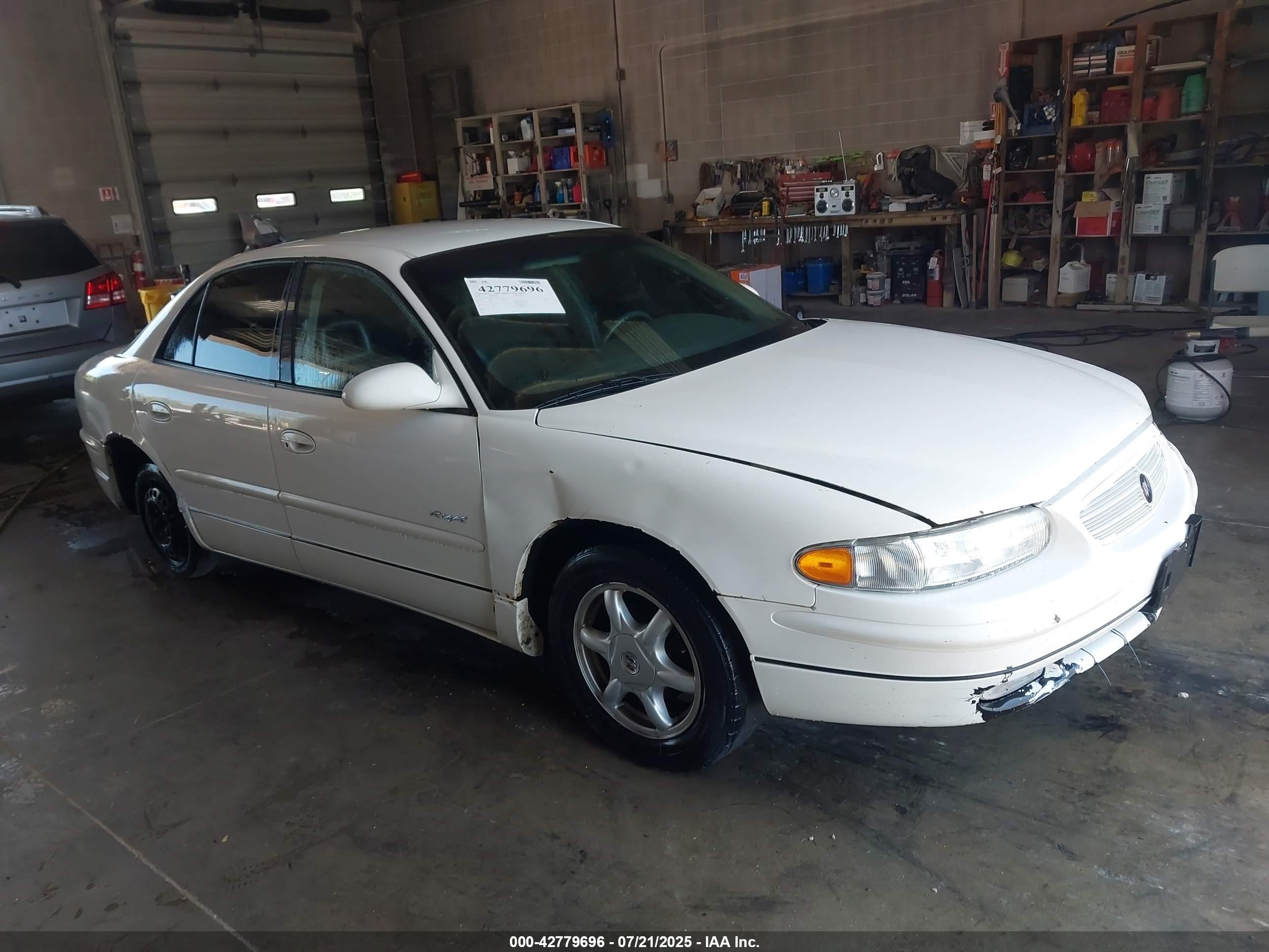 2G4WB55K311261796