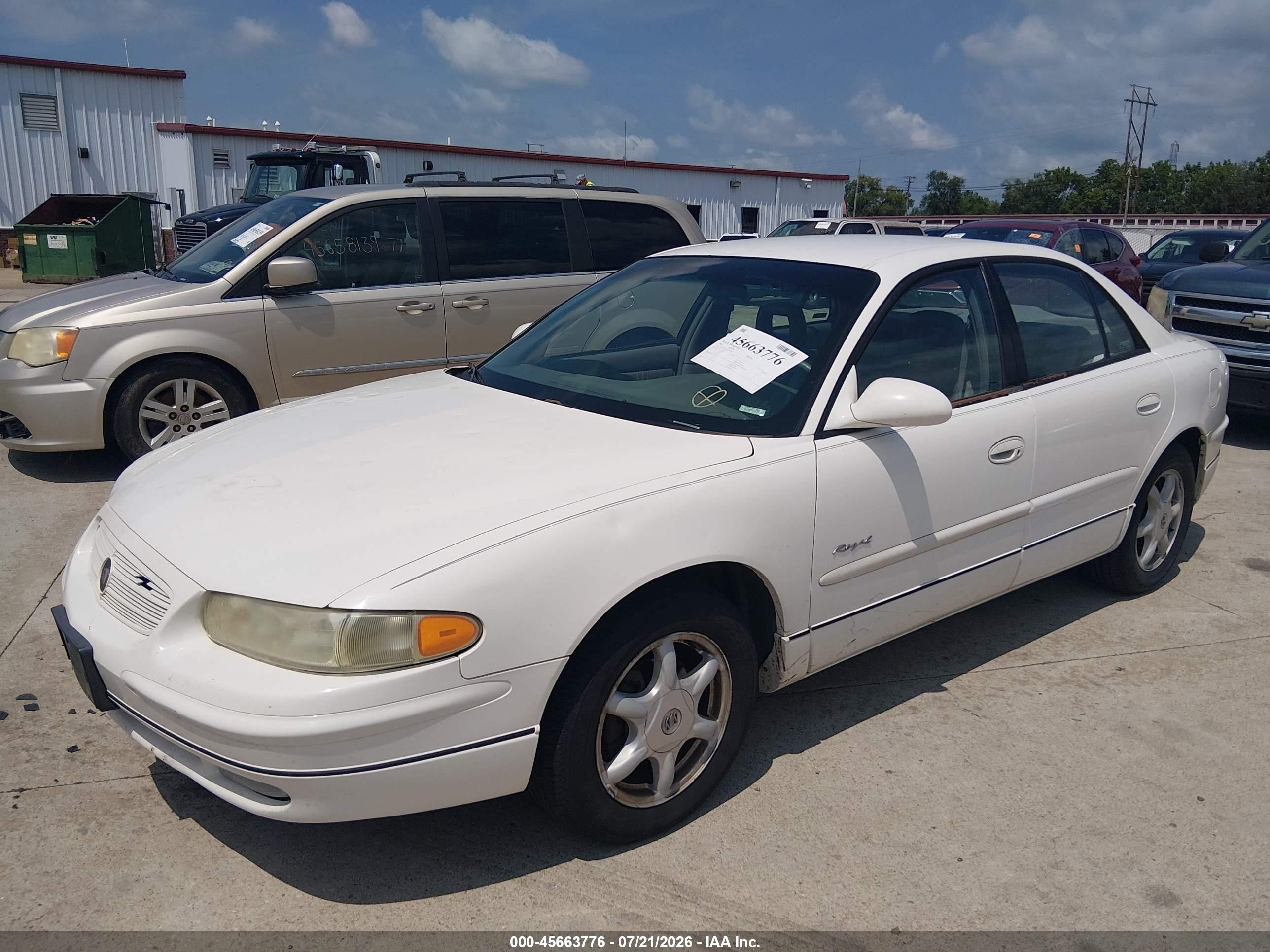 2001 Buick Regal Ls White vin: 2G4WB55K411257689