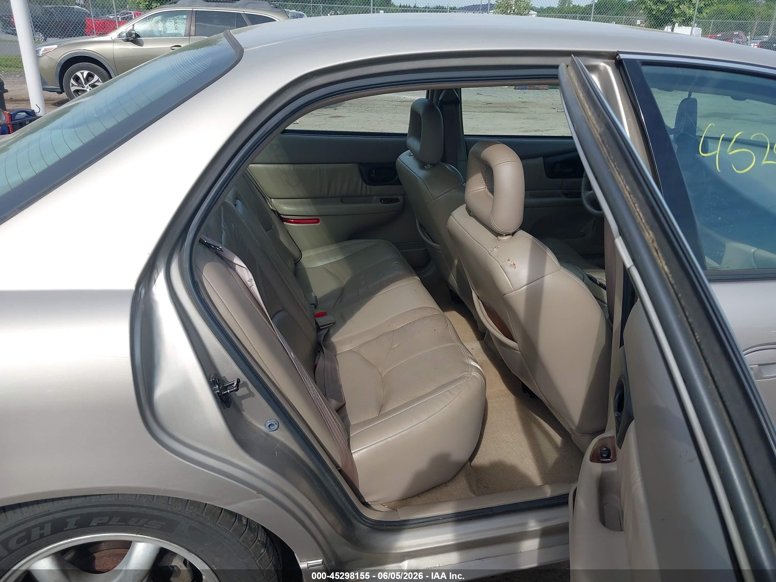 2000 Buick Regal Ls Gold vin: 2G4WB55K4Y1226582