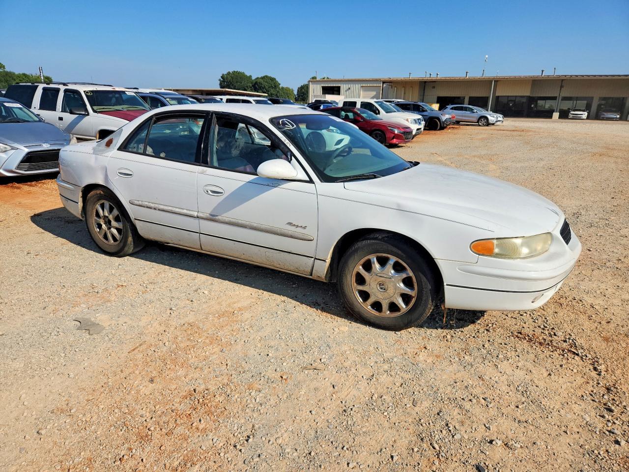 2000 Buick Regal Ls White vin: 2G4WB55K4Y1230468