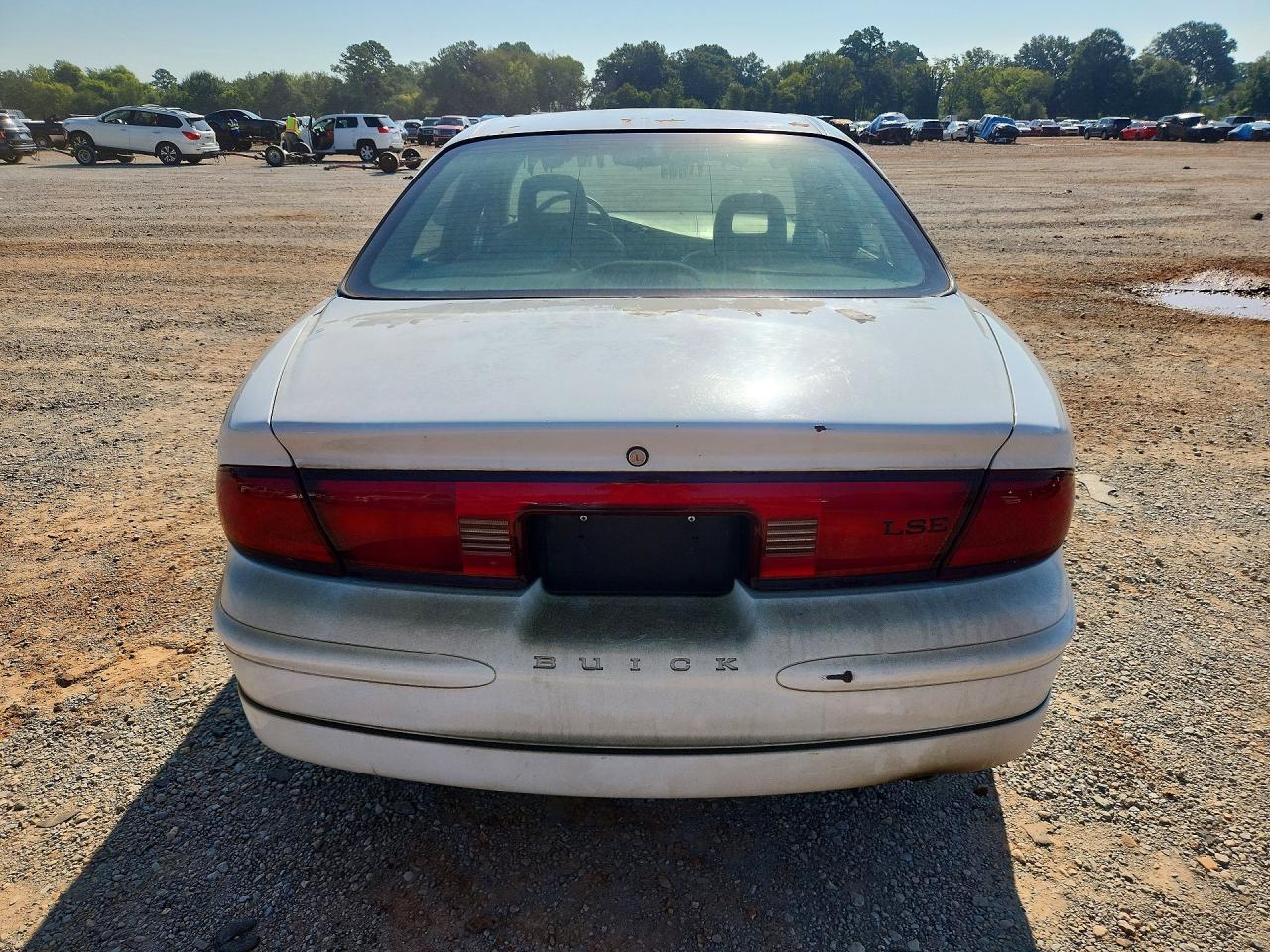 2000 Buick Regal Ls White vin: 2G4WB55K4Y1230468
