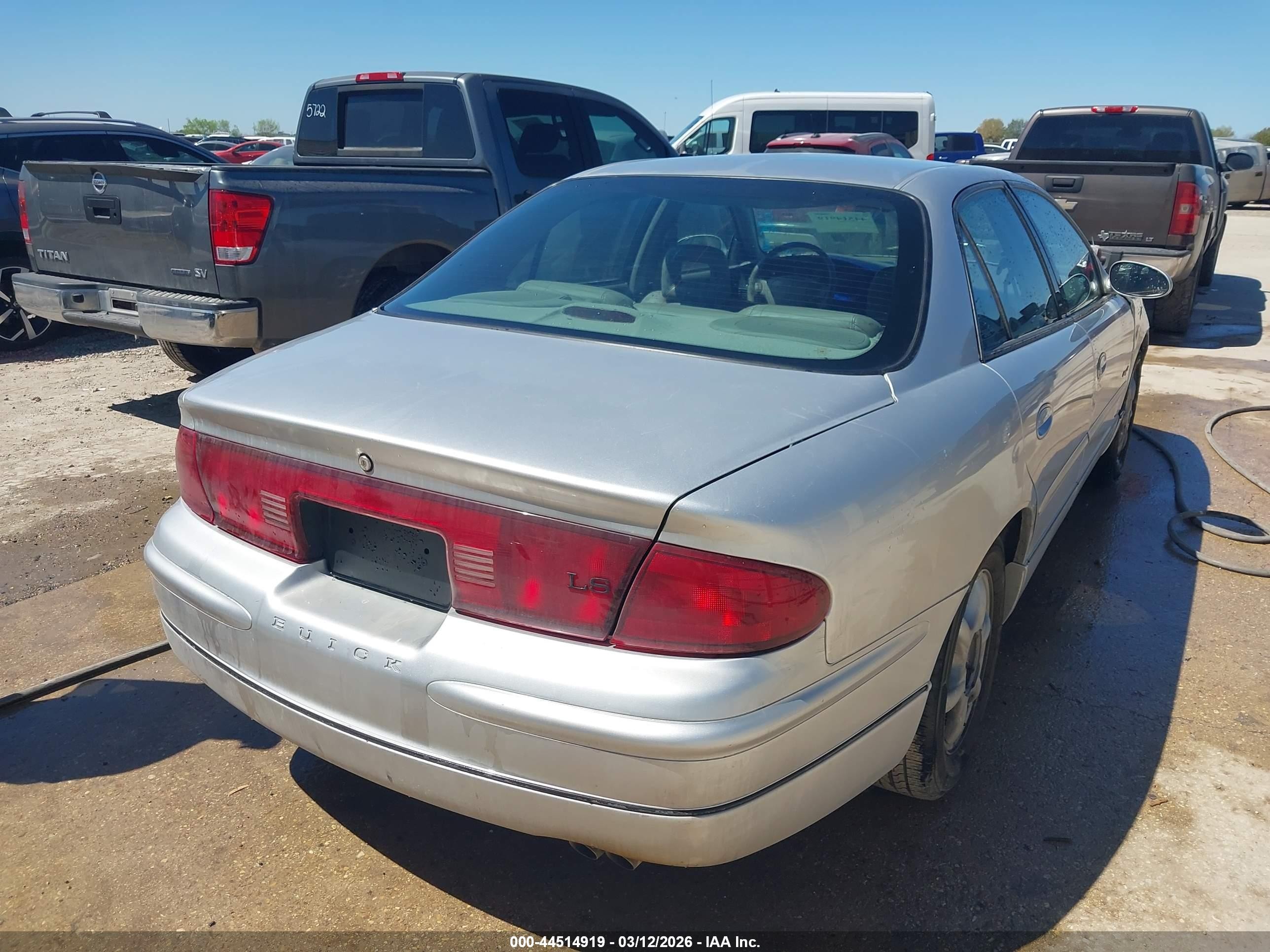 2001 Buick Regal Ls Серебряный vin: 2G4WB55K511328754
