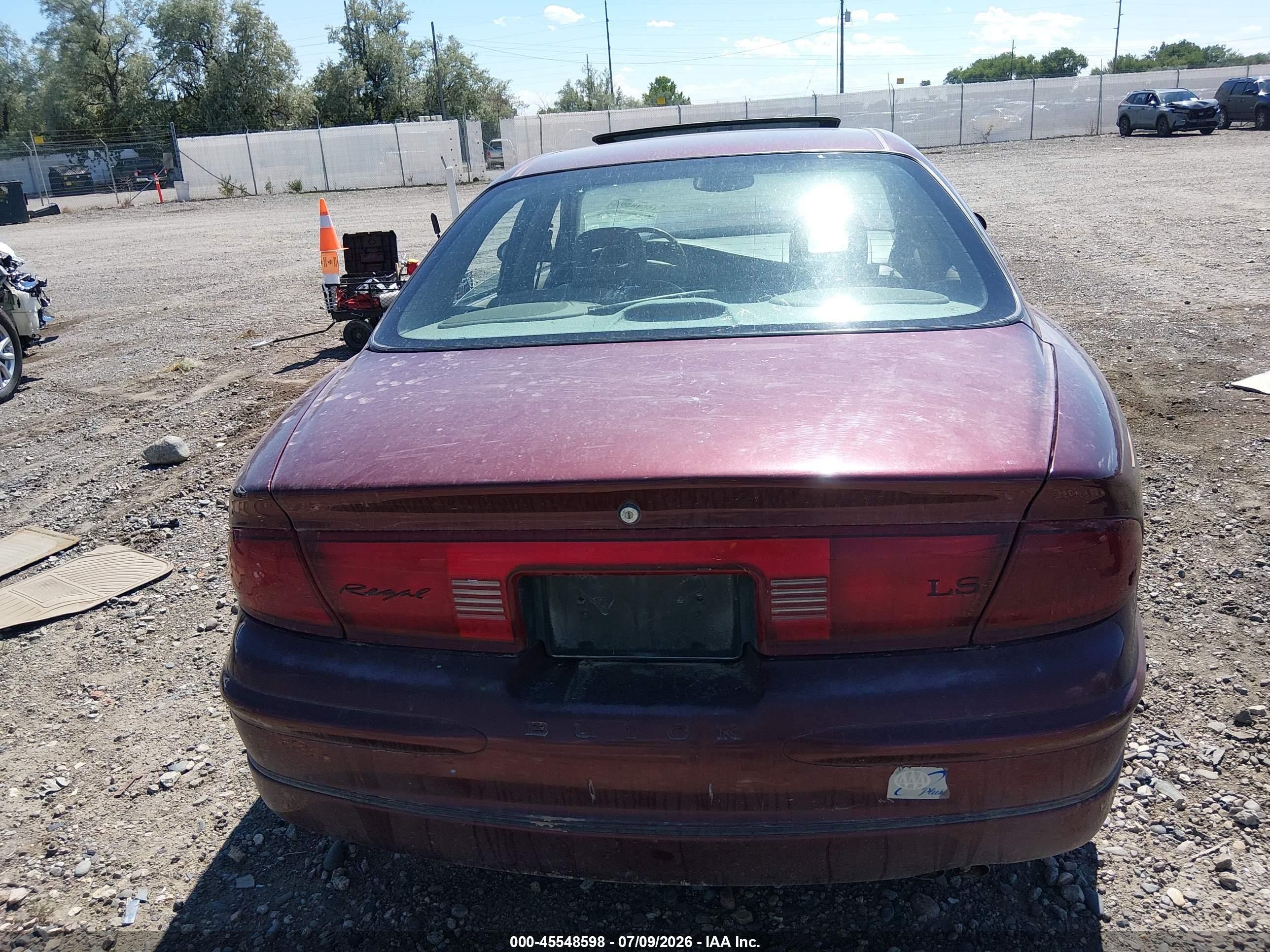 2002 Buick Regal Ls Maroon vin: 2G4WB55K521206221