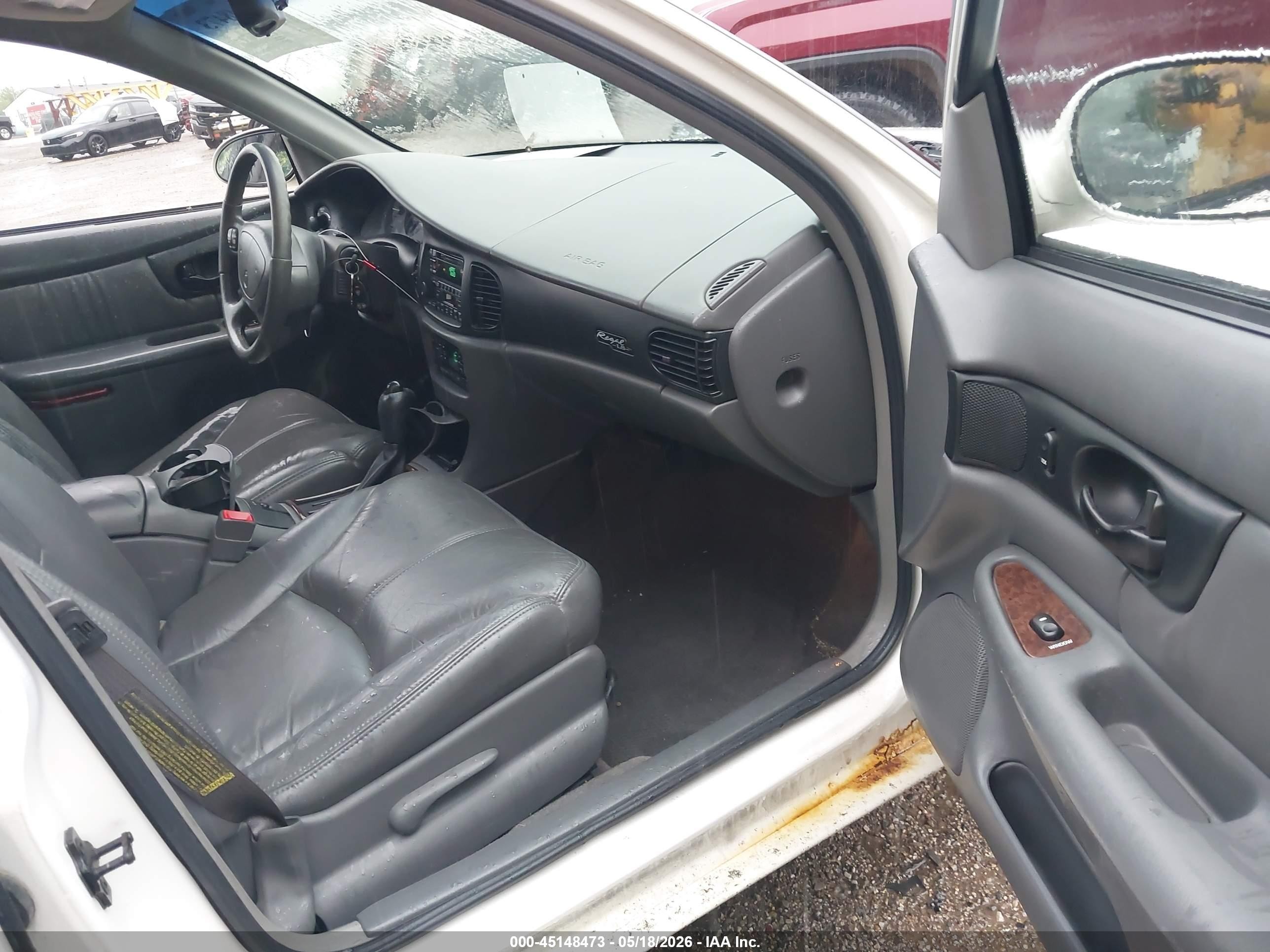 2001 Buick Regal Ls White vin: 2G4WB55K711315116