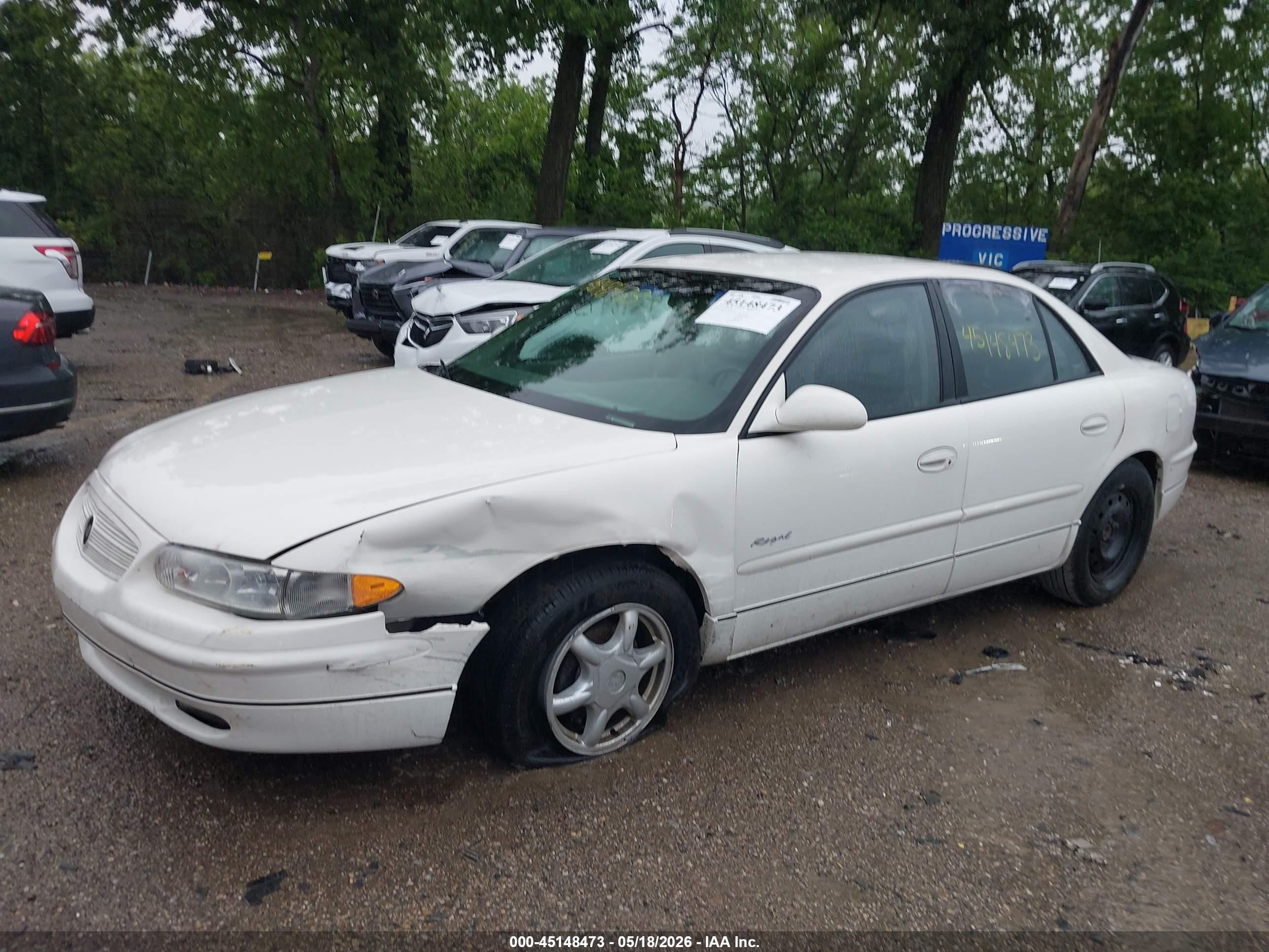 2001 Buick Regal Ls White vin: 2G4WB55K711315116