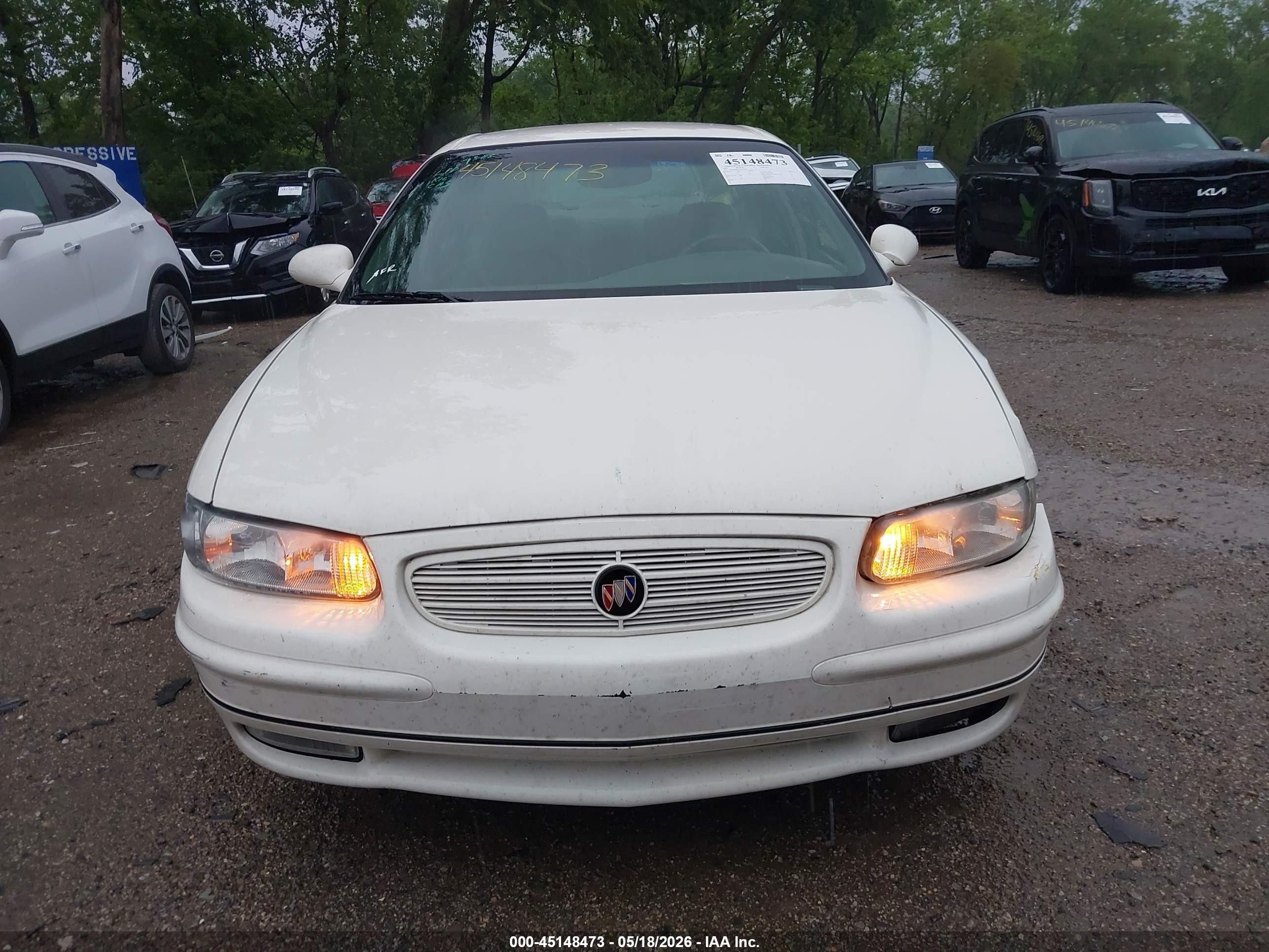 2001 Buick Regal Ls White vin: 2G4WB55K711315116