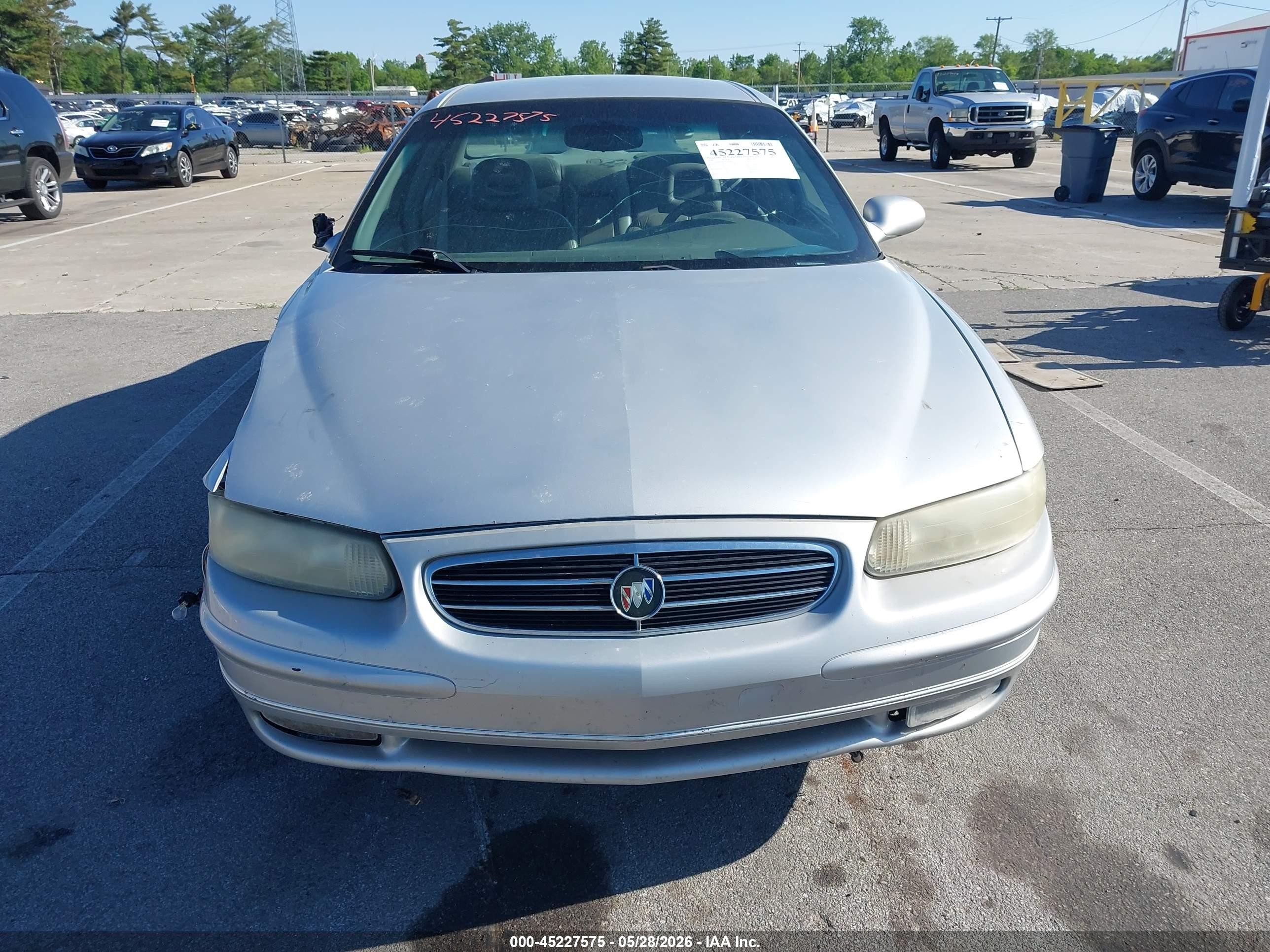 2000 Buick Regal Ls Silver vin: 2G4WB55K7Y1203815