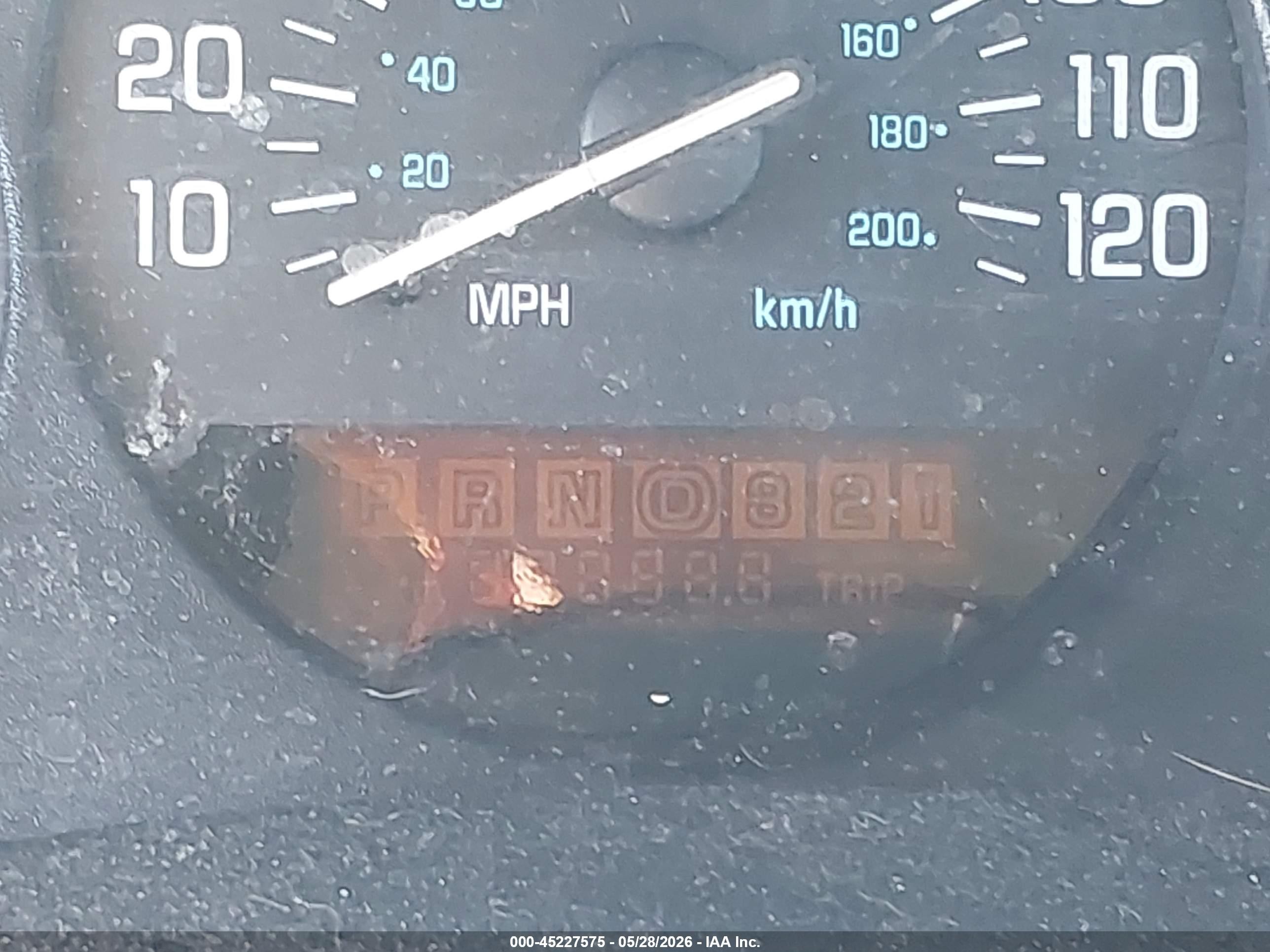 2000 Buick Regal Ls Silver vin: 2G4WB55K7Y1203815