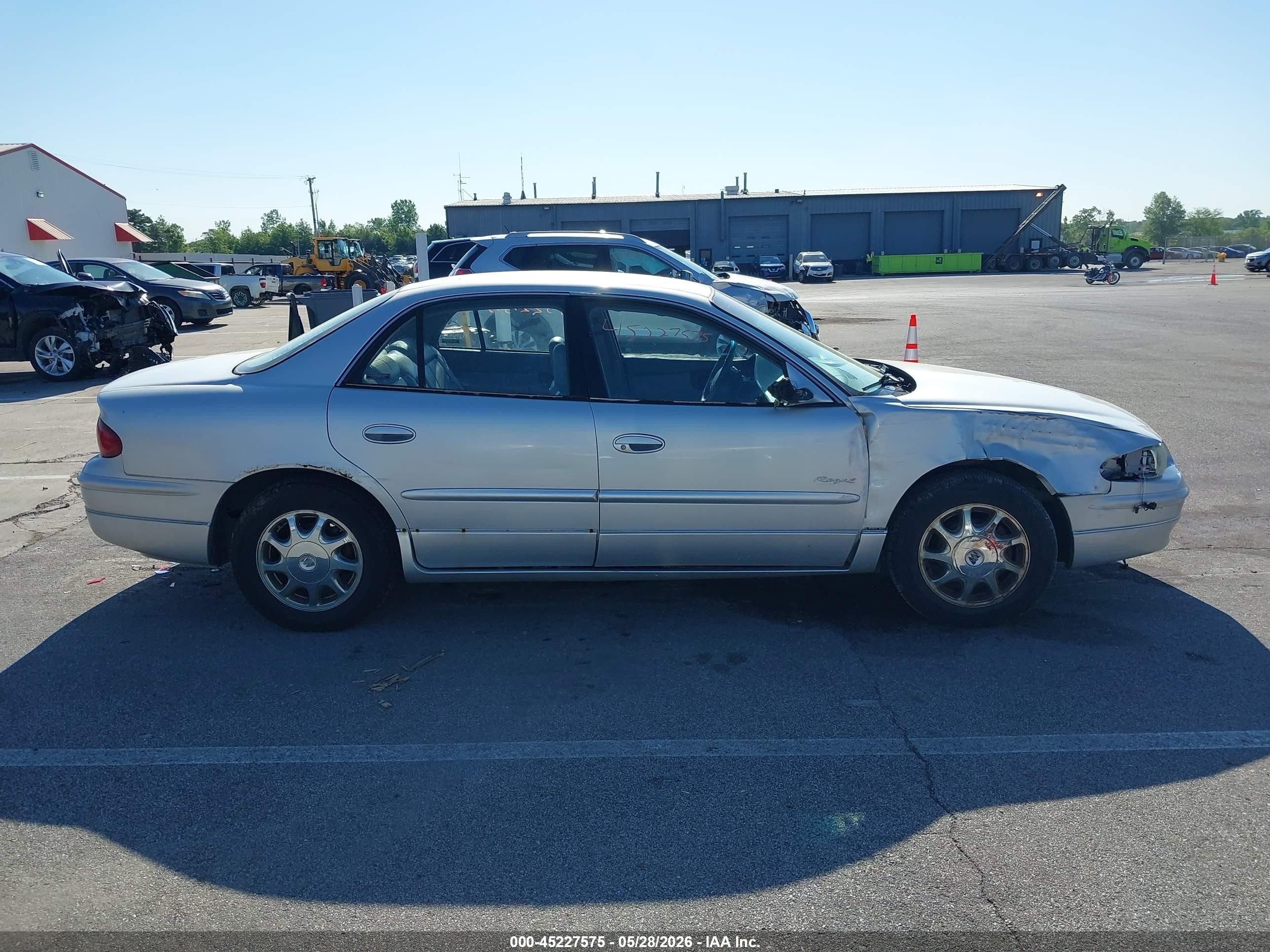 2000 Buick Regal Ls Silver vin: 2G4WB55K7Y1203815