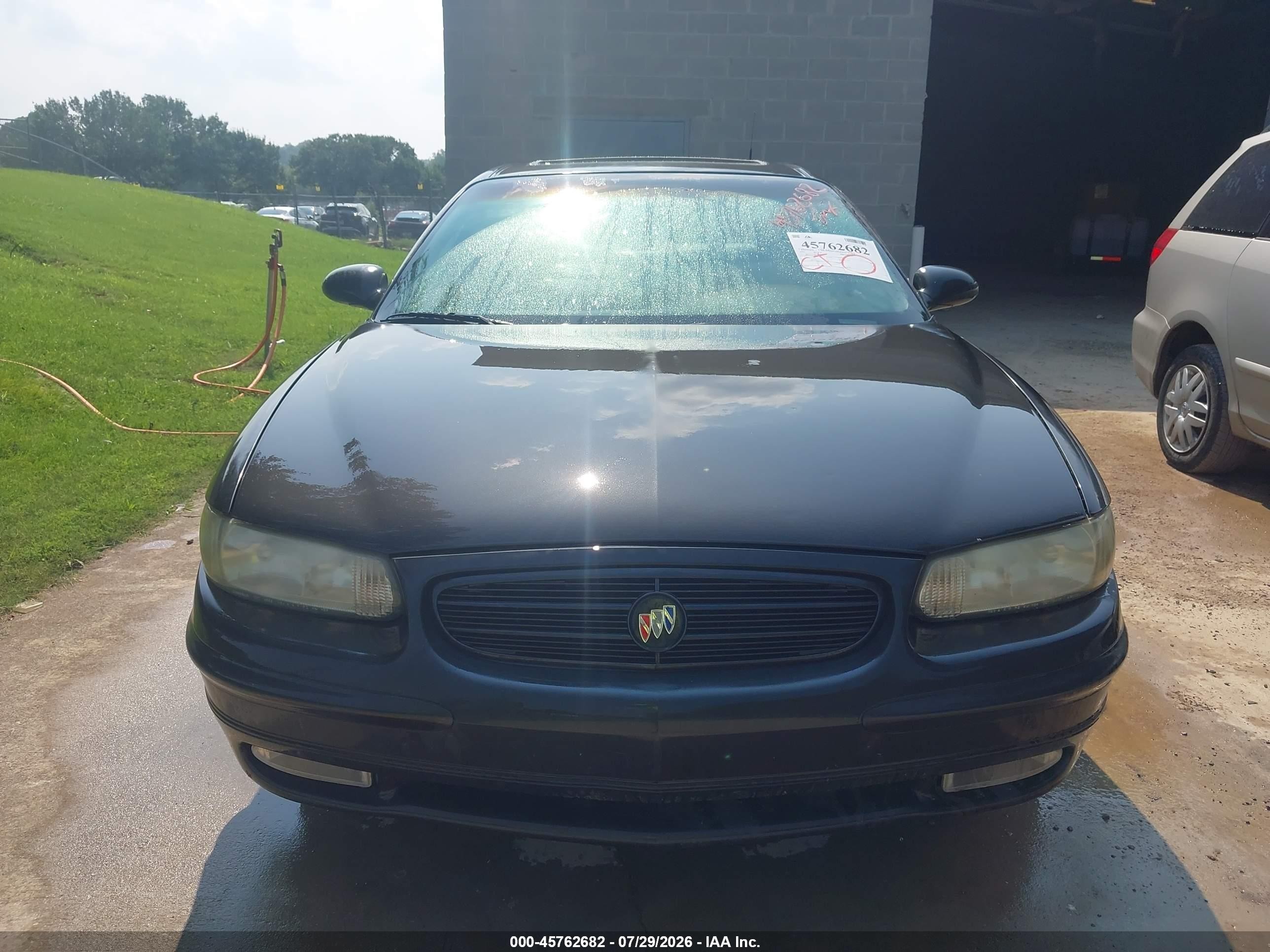 2001 Buick Regal Ls Maroon vin: 2G4WB55K811199196