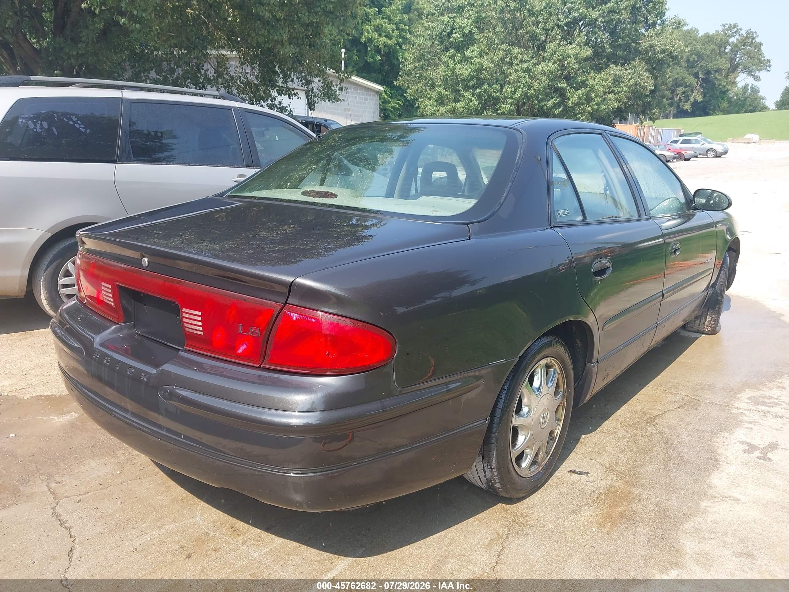 2001 Buick Regal Ls Maroon vin: 2G4WB55K811199196