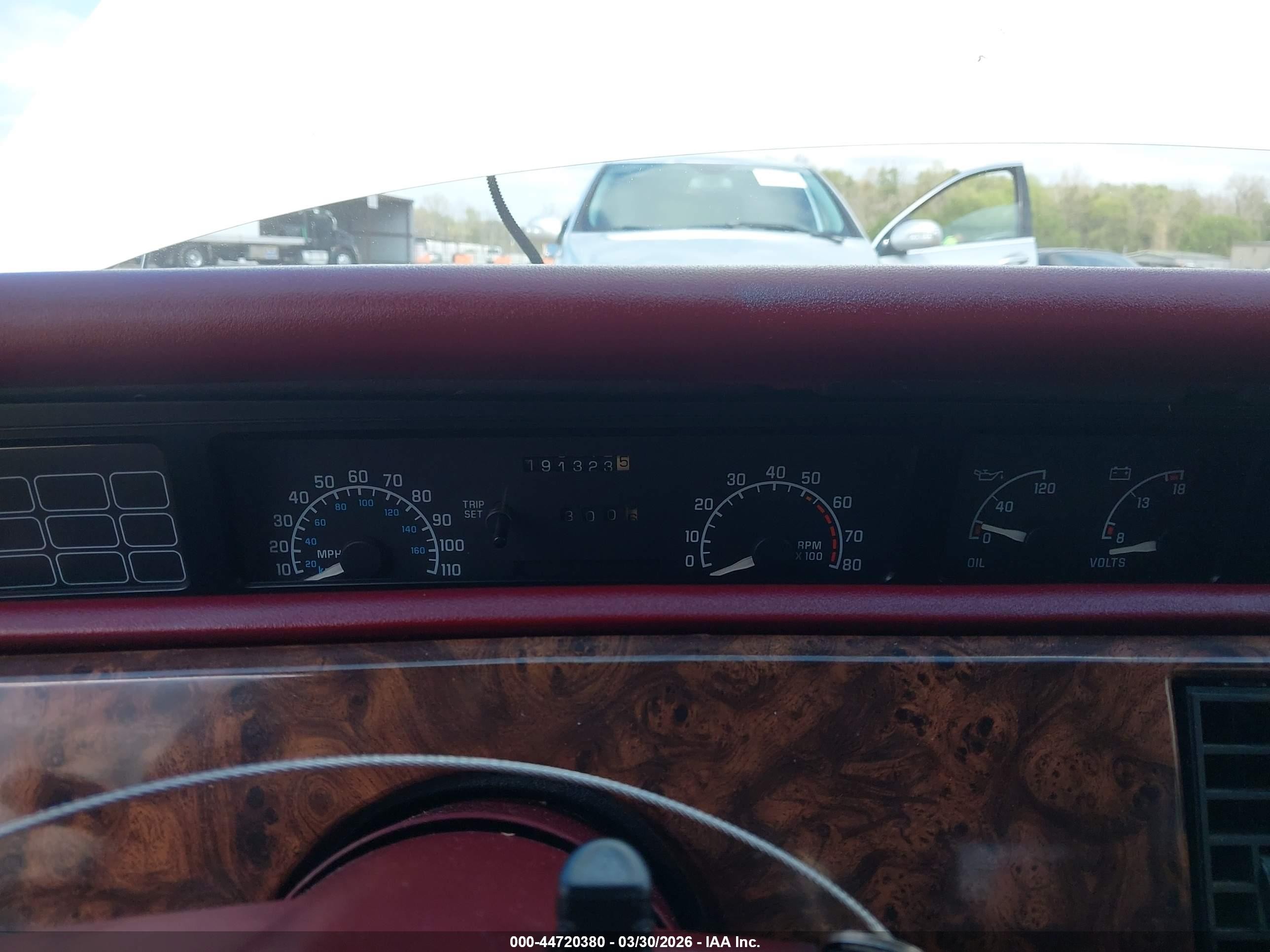 1994 Buick Regal Custom White vin: 2G4WB55L3R1419302