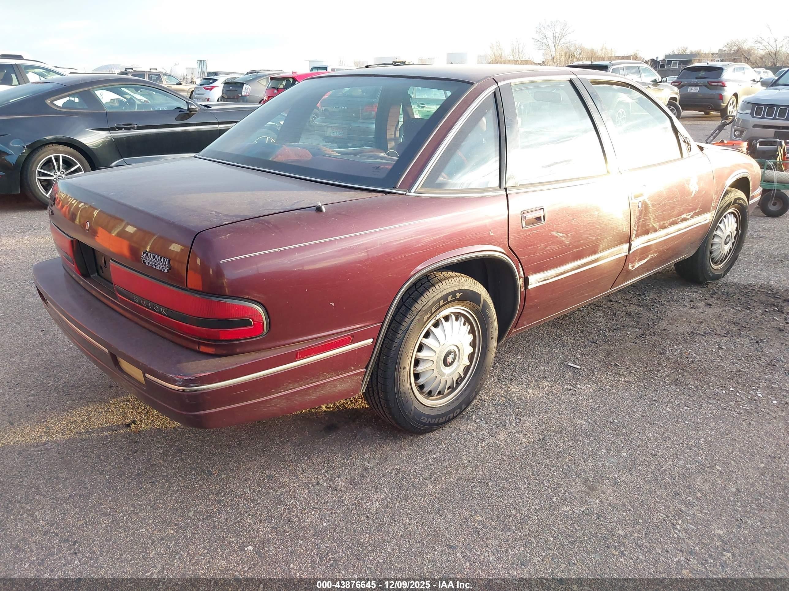 1994 Buick Regal Custom Maroon vin: 2G4WB55L5R1472406