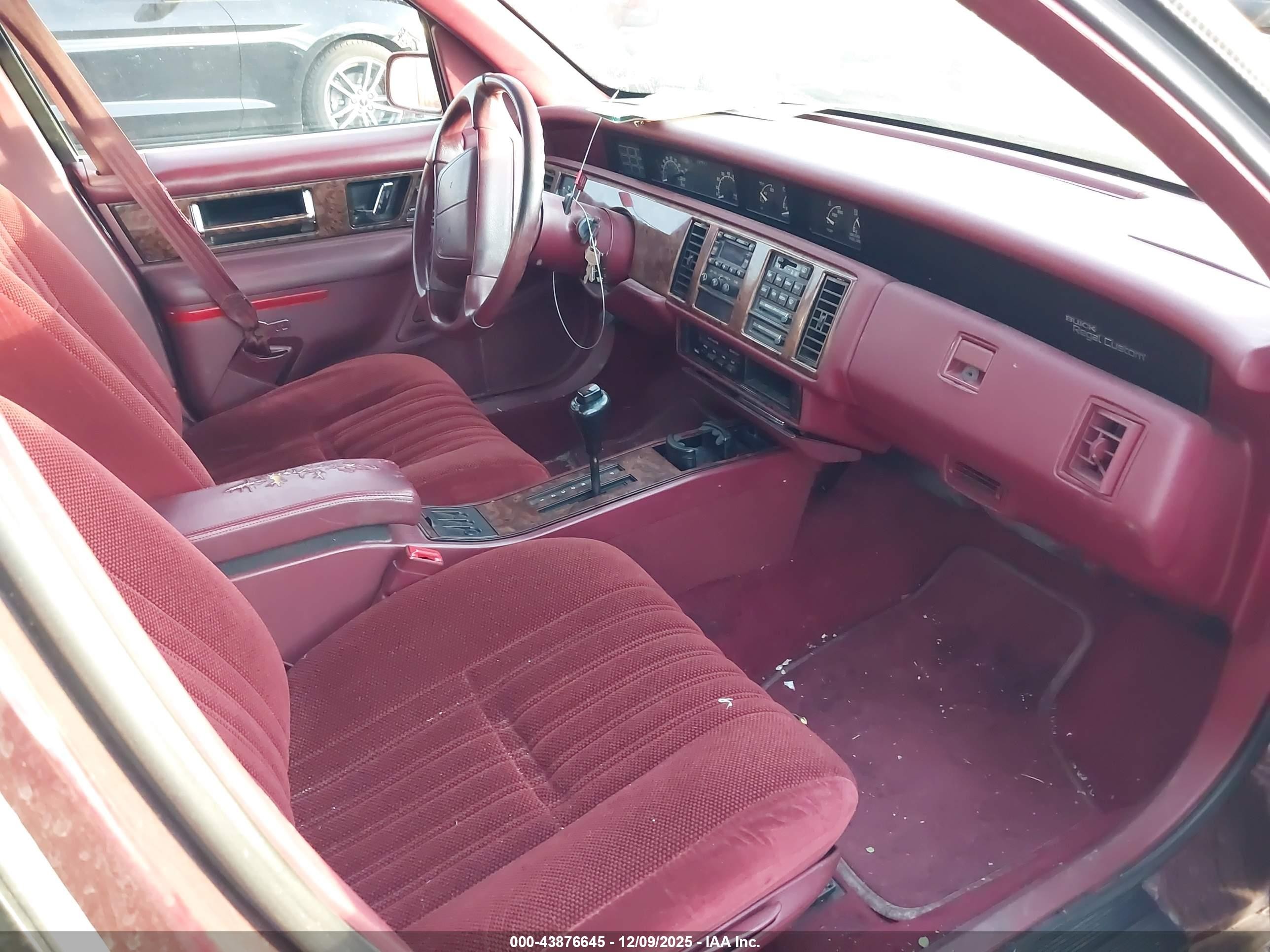 1994 Buick Regal Custom Maroon vin: 2G4WB55L5R1472406