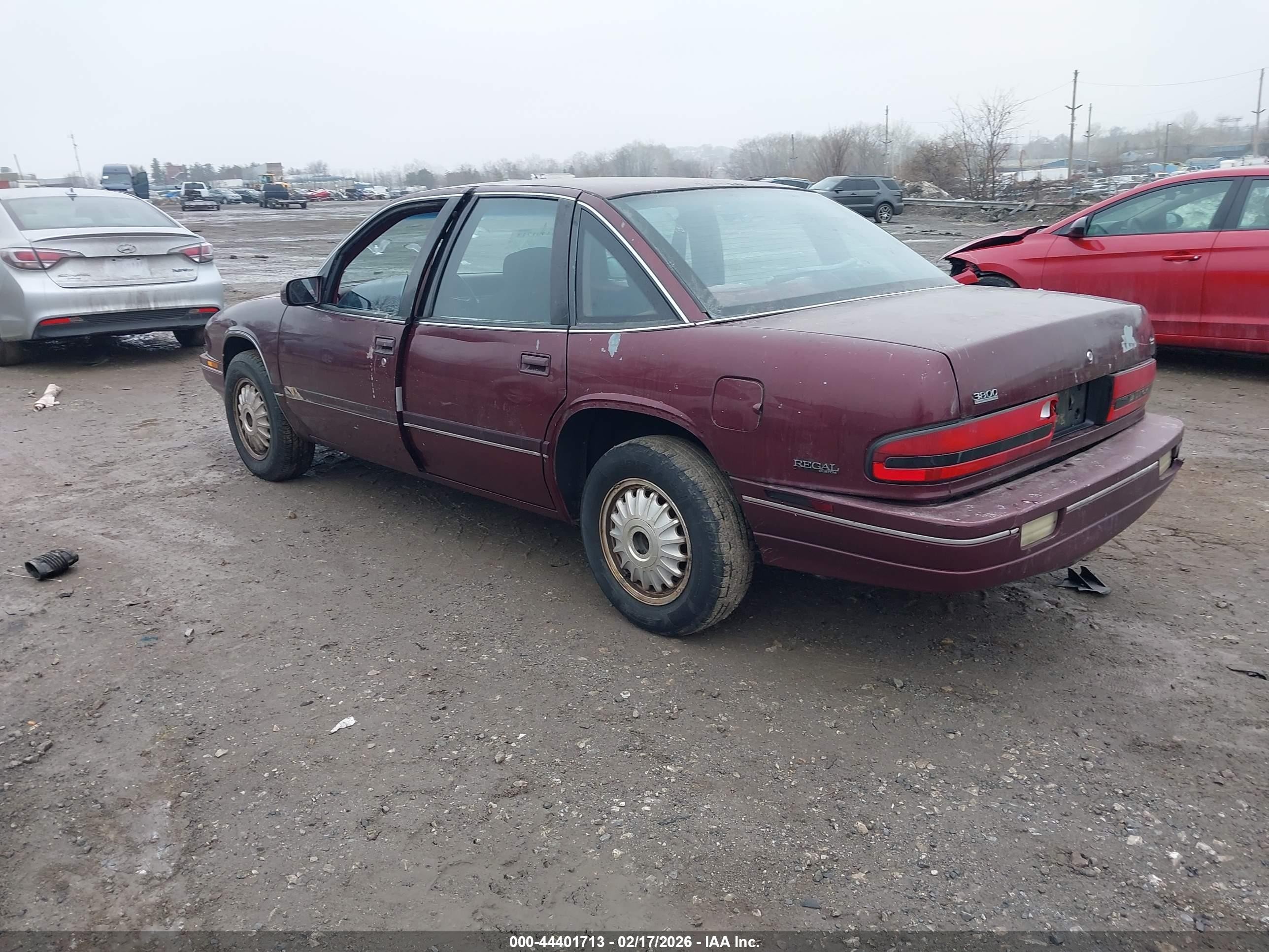 1994 Buick Regal Custom Burgundy vin: 2G4WB55LXR1468609