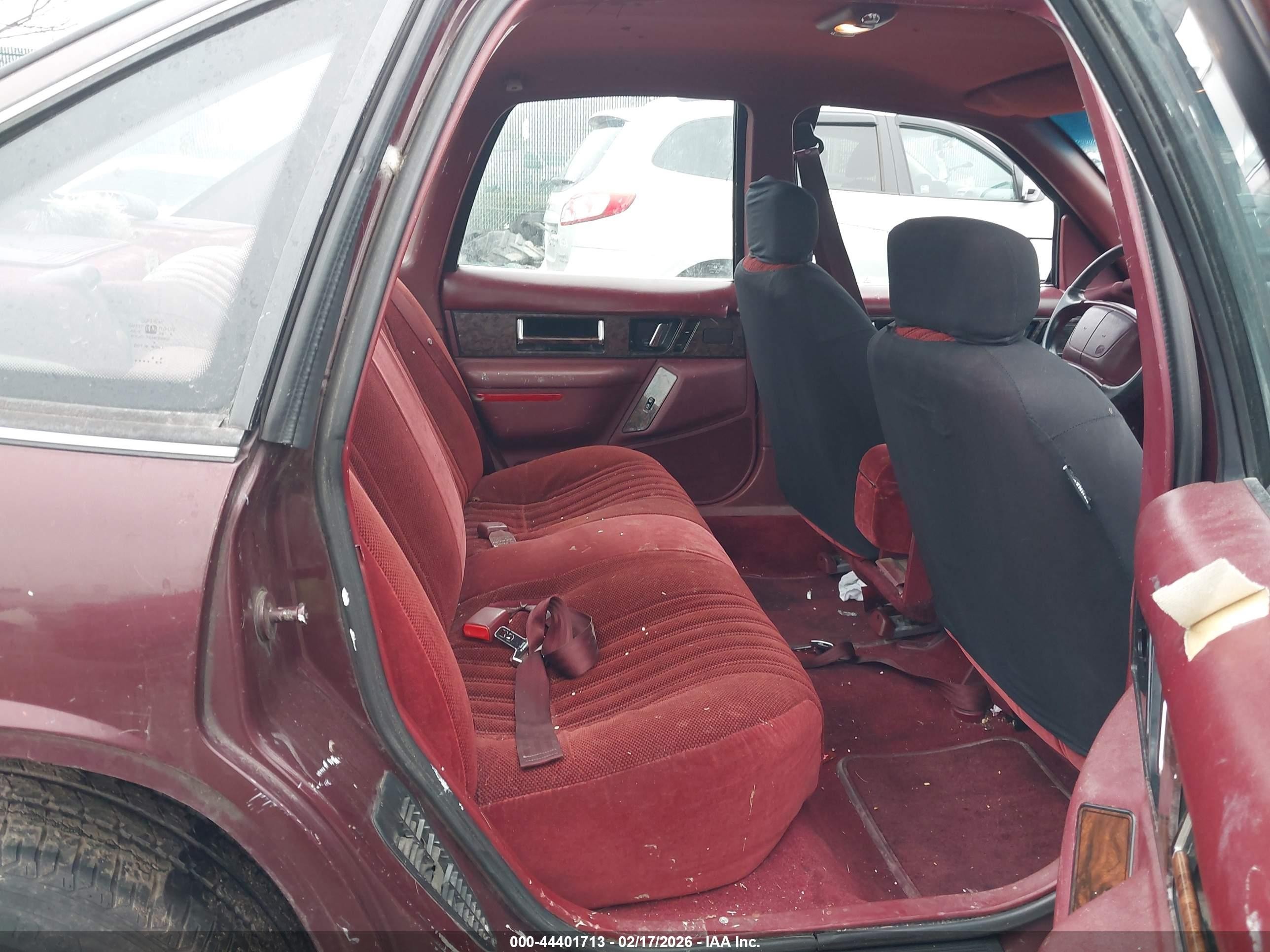 1994 Buick Regal Custom Burgundy vin: 2G4WB55LXR1468609