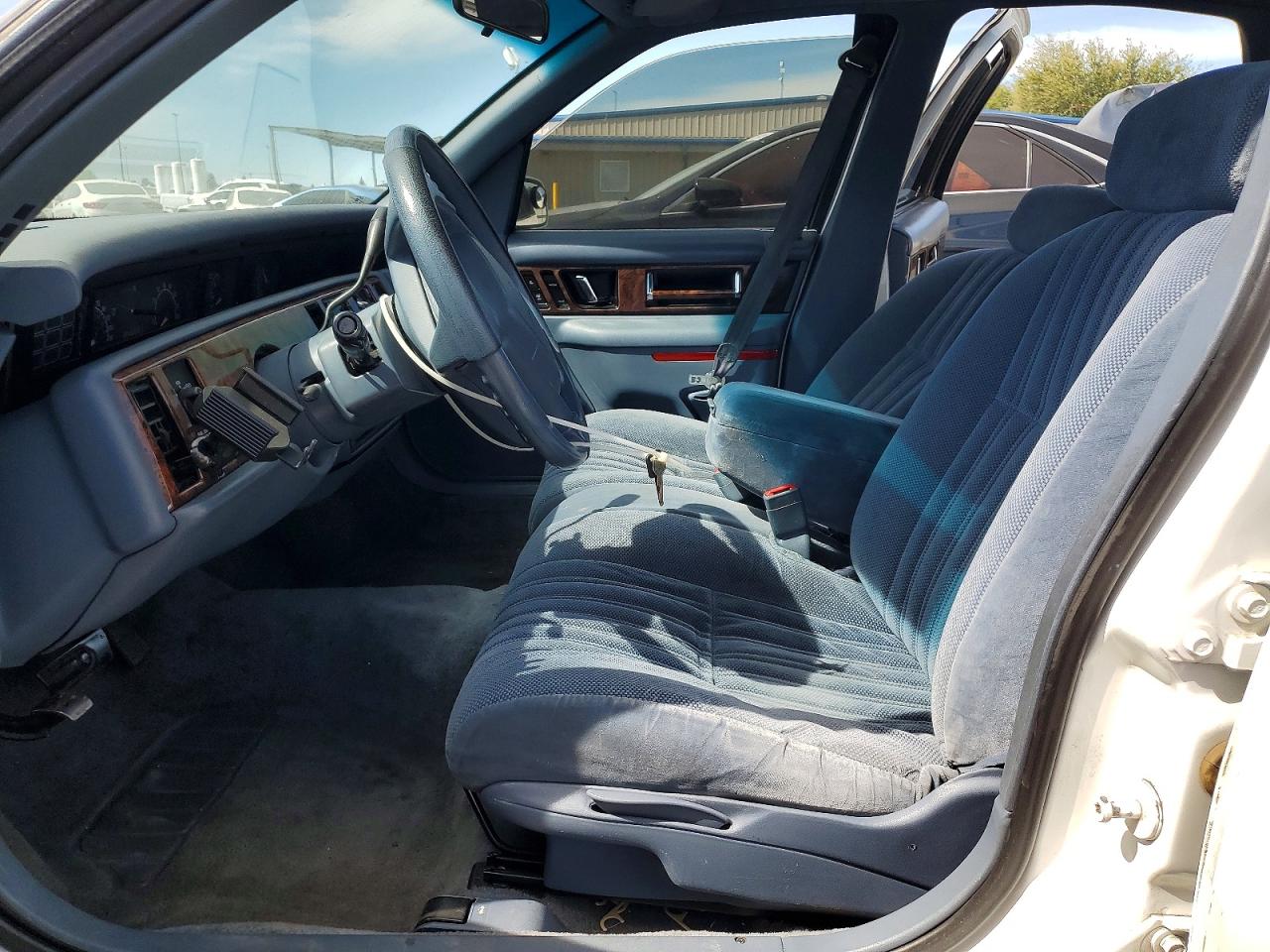 1994 Buick Regal Custom White vin: 2G4WB55M8R1446729