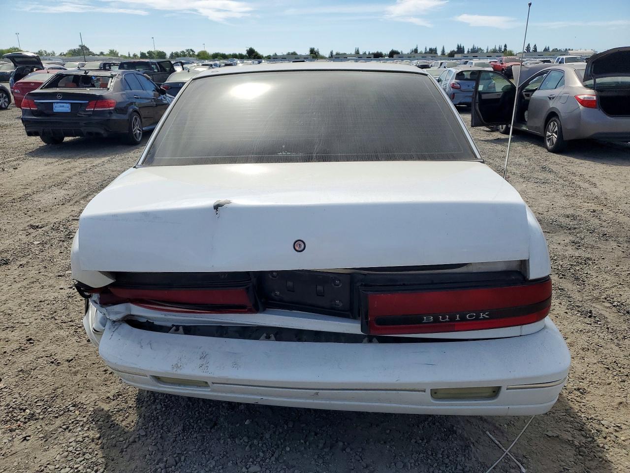 1994 Buick Regal Custom White vin: 2G4WB55M8R1446729