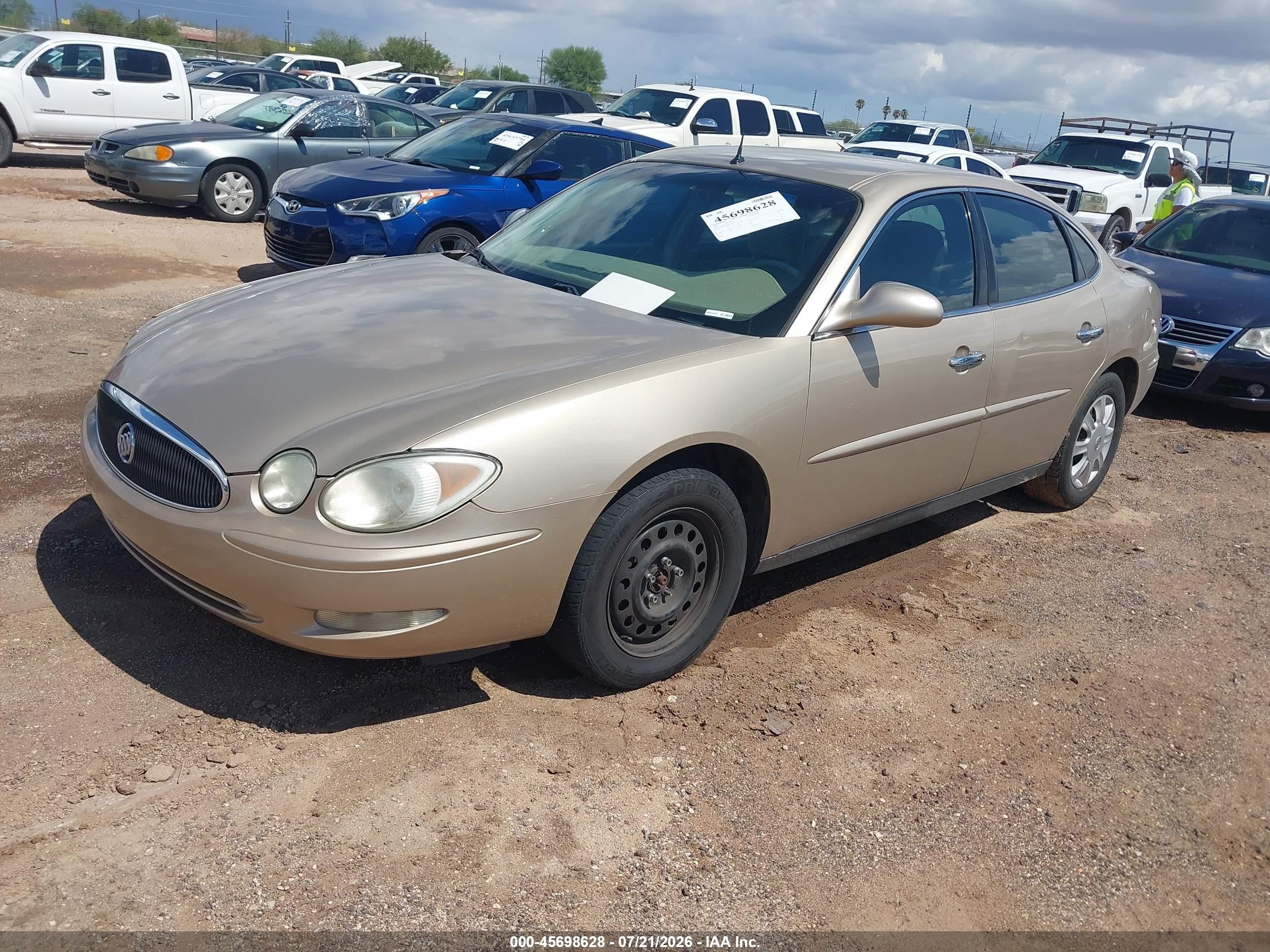2005 Buick Lacrosse Cx Золотой vin: 2G4WC532051204316