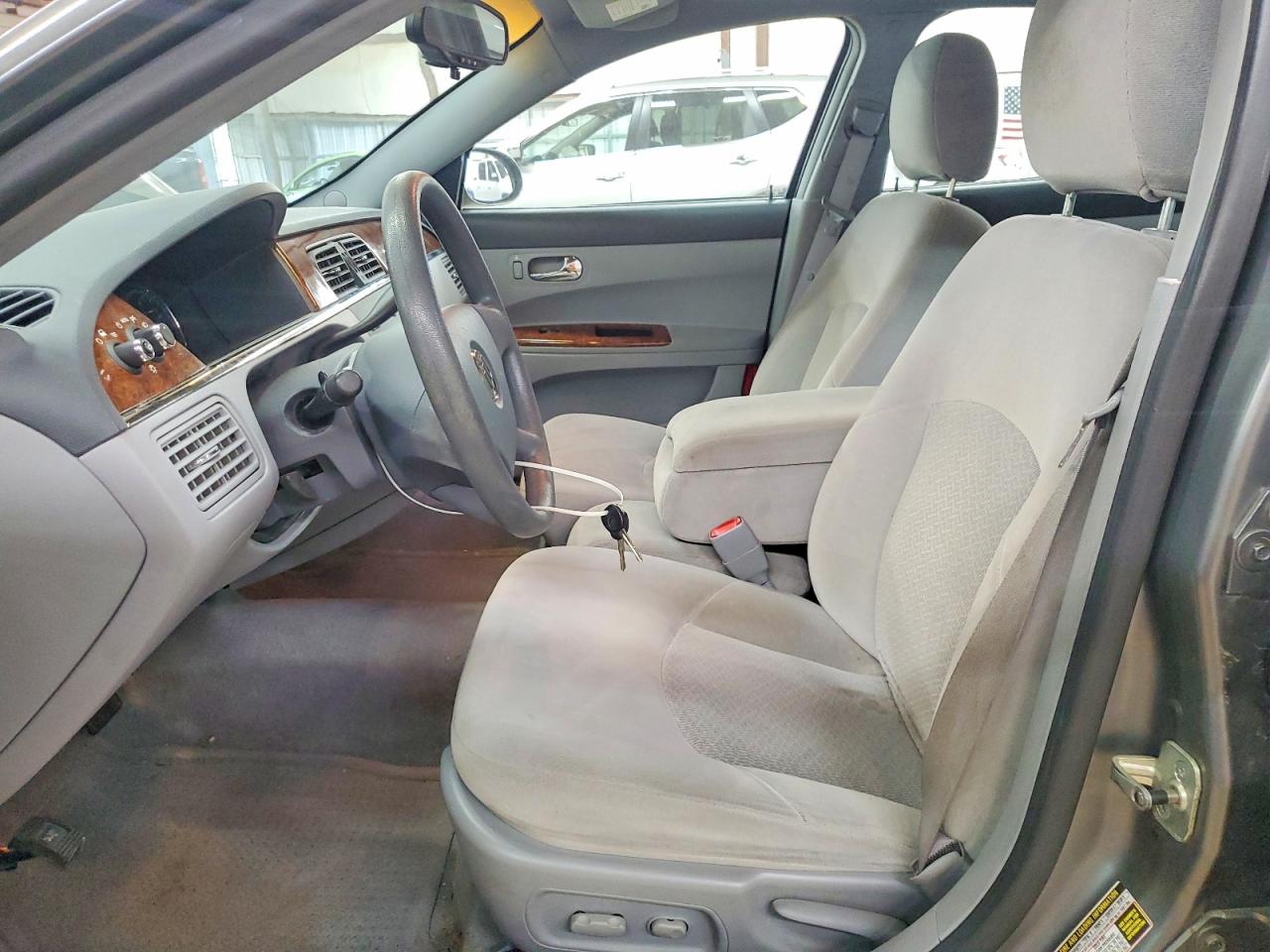 2005 Buick Lacrosse Cx Серый vin: 2G4WC532051275211