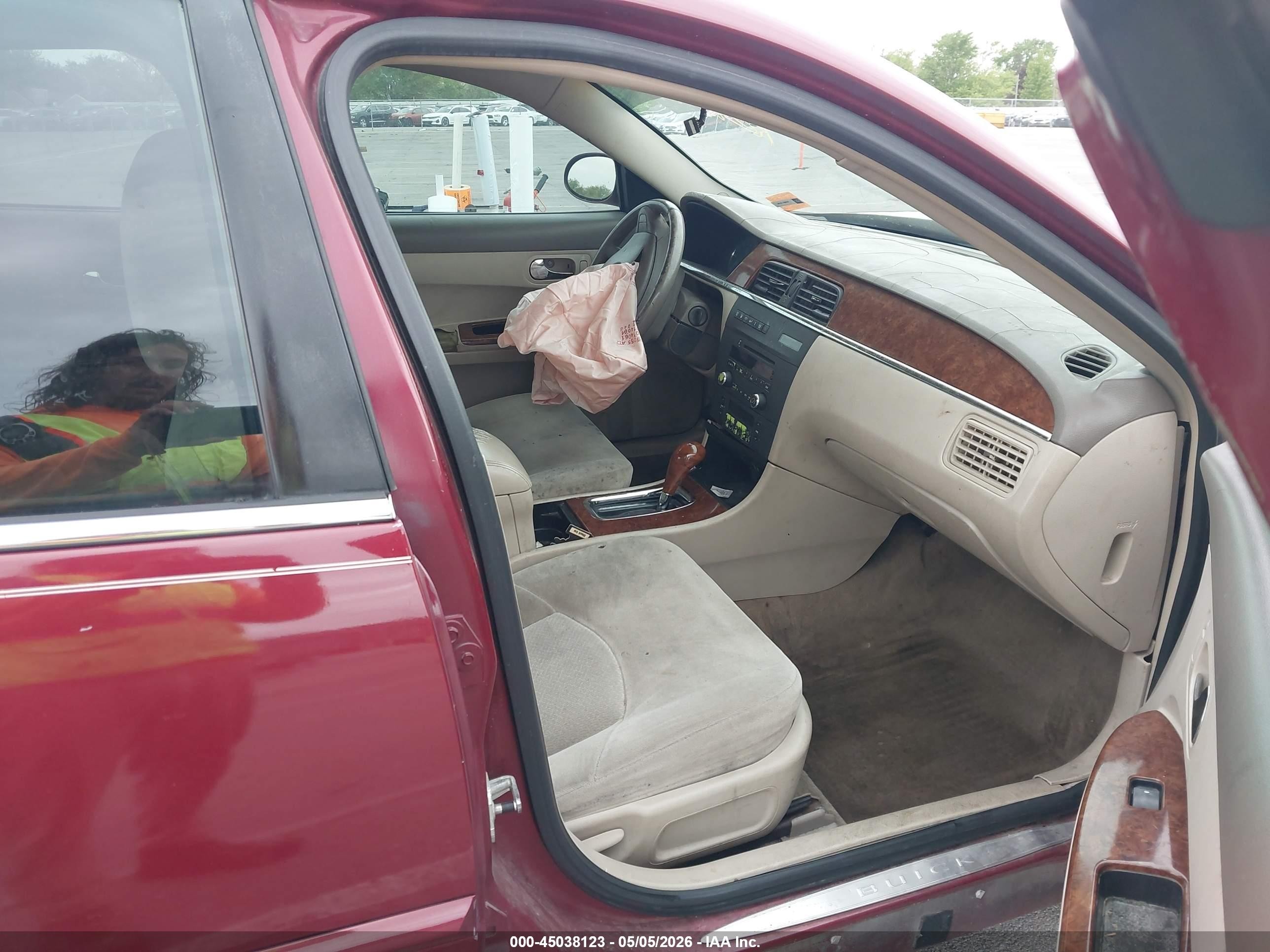 2005 Buick Lacrosse Cx Red vin: 2G4WC532151245487