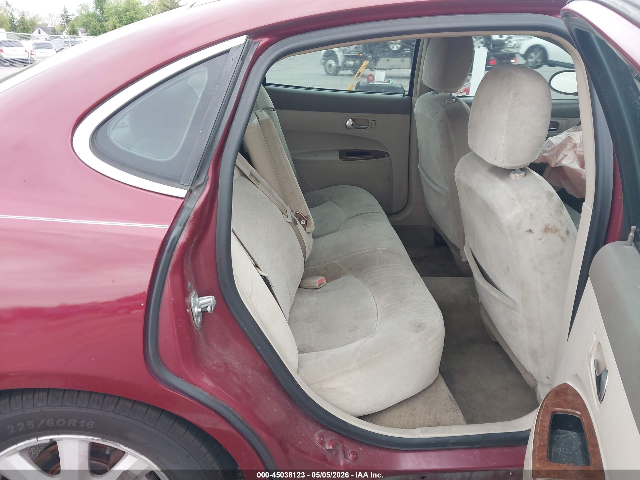 2005 Buick Lacrosse Cx Red vin: 2G4WC532151245487