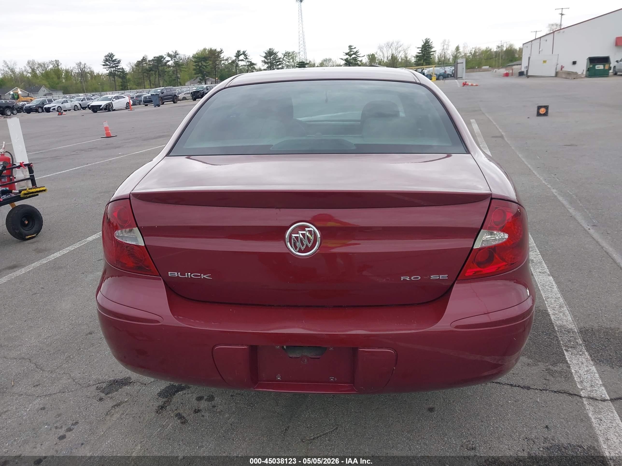 2005 Buick Lacrosse Cx Red vin: 2G4WC532151245487