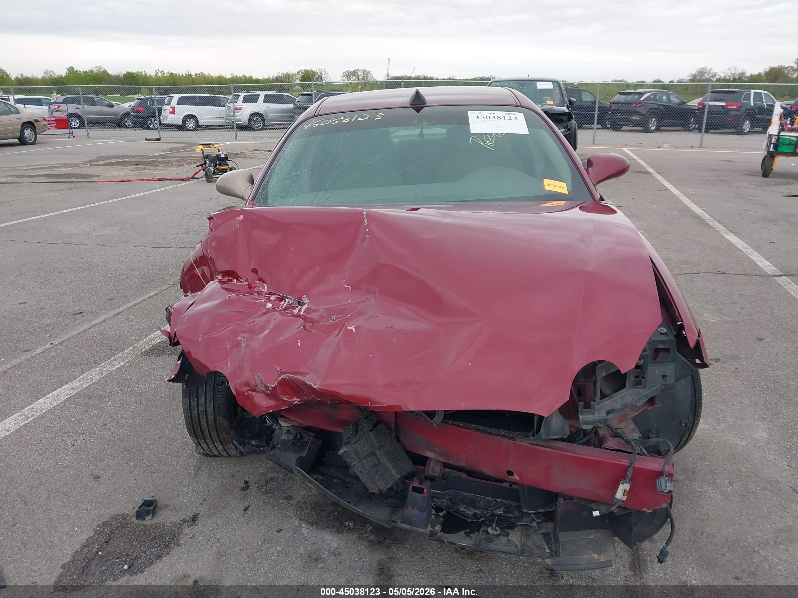2005 Buick Lacrosse Cx Red vin: 2G4WC532151245487