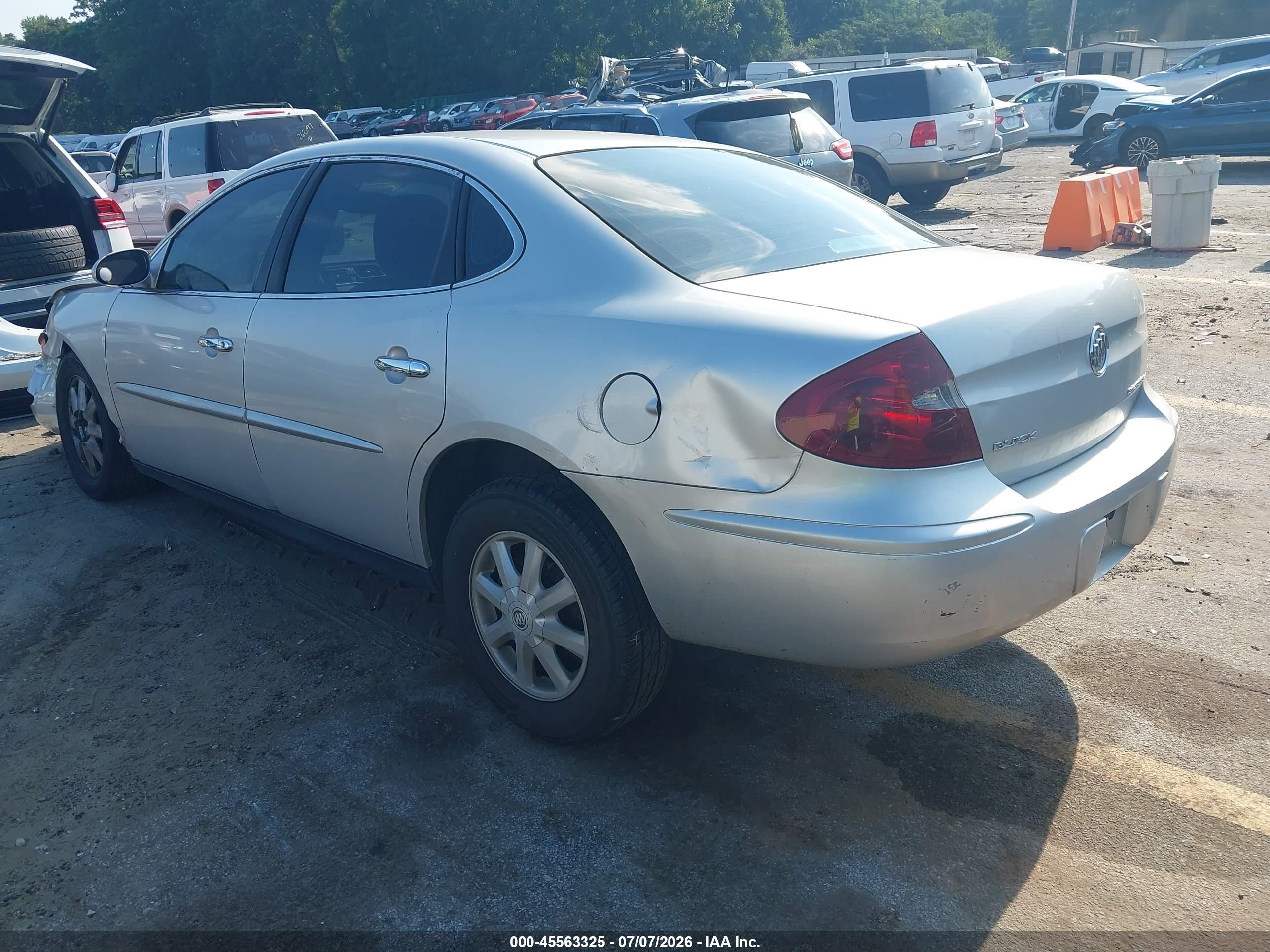 2005 Buick Lacrosse Cx Silver vin: 2G4WC532151325047