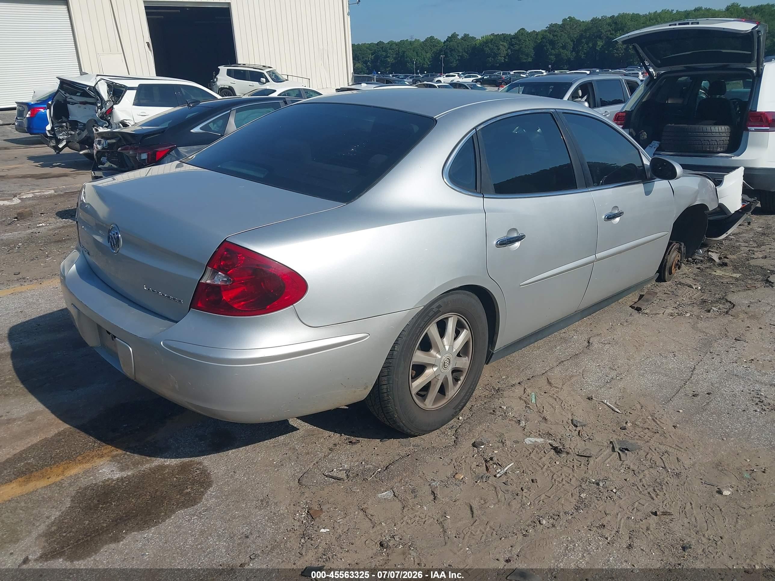 2005 Buick Lacrosse Cx Silver vin: 2G4WC532151325047