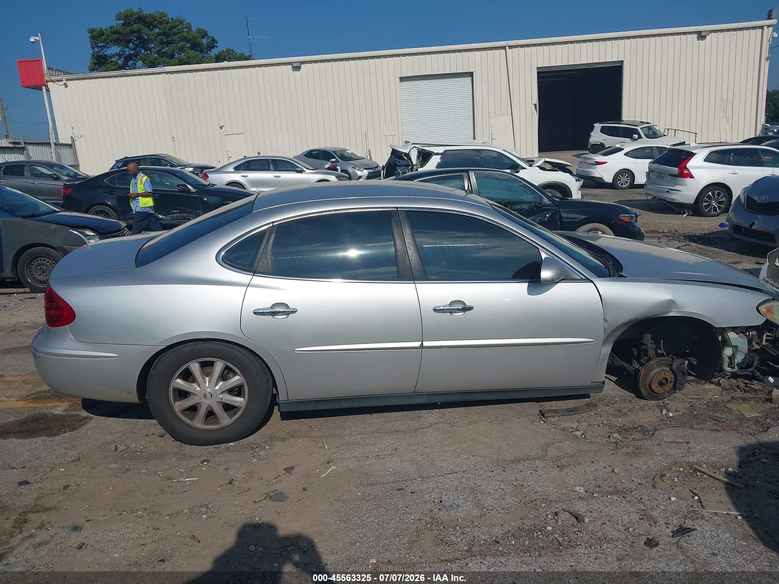 2005 Buick Lacrosse Cx Silver vin: 2G4WC532151325047