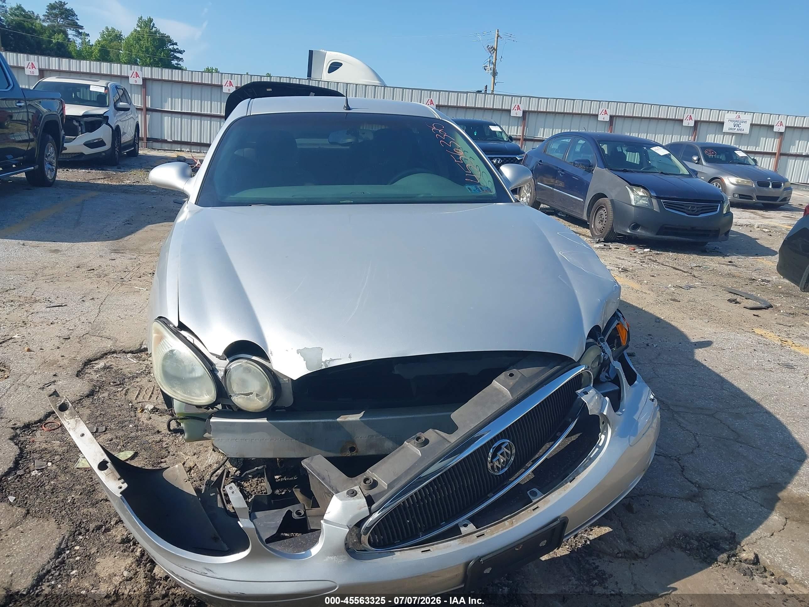 2005 Buick Lacrosse Cx Silver vin: 2G4WC532151325047