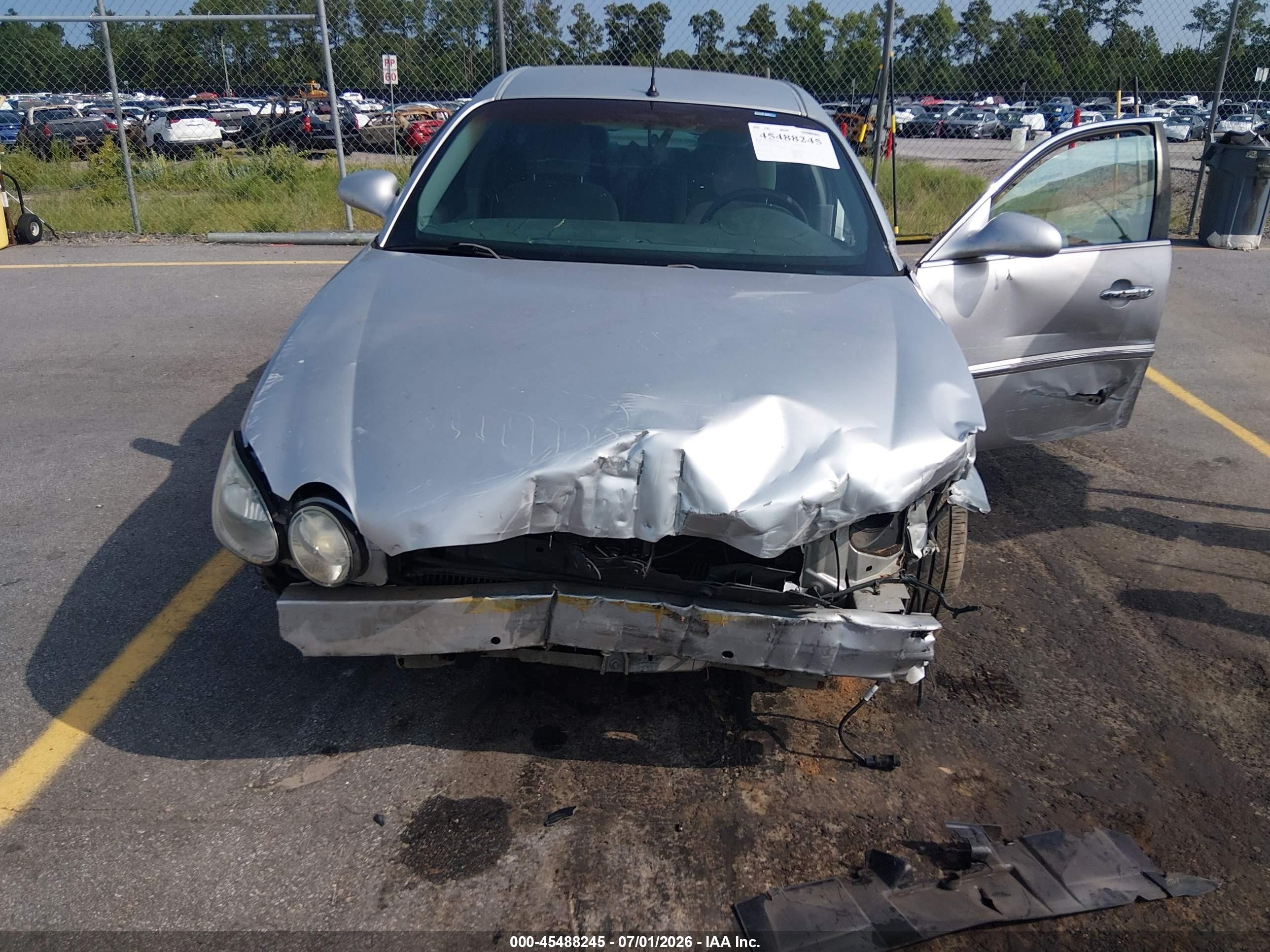 2005 Buick Lacrosse Cx Silver vin: 2G4WC532251235986